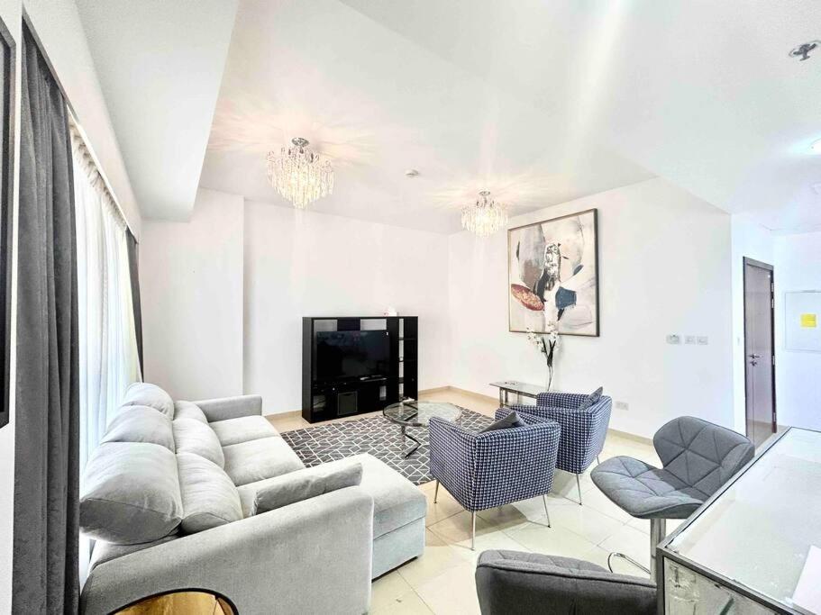 JBR Sea View 2 Bedroom Apartment