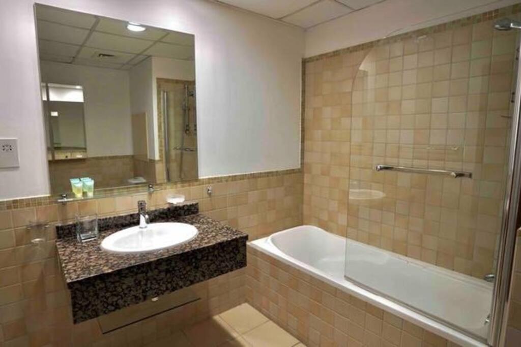 JBR Sea View 2 Bedroom Apartment