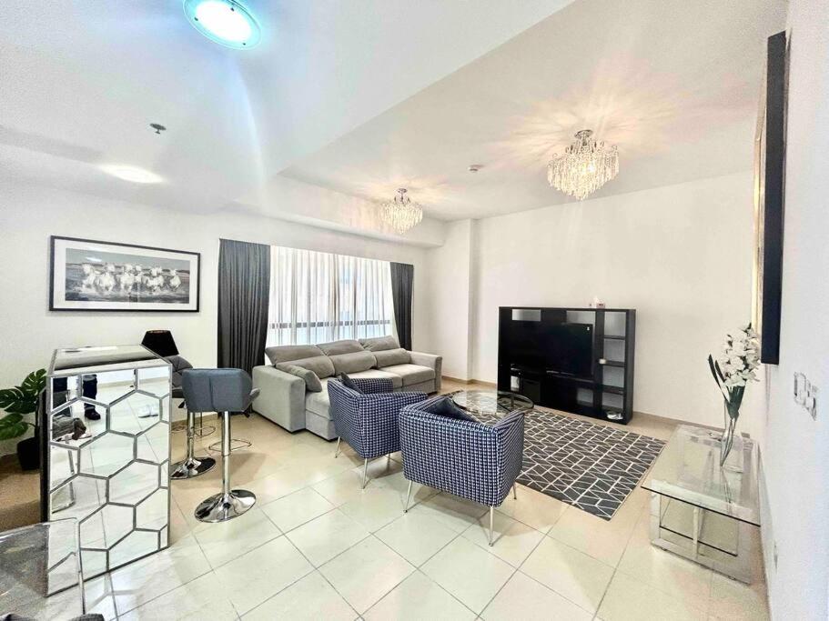 JBR Sea View 2 Bedroom Apartment