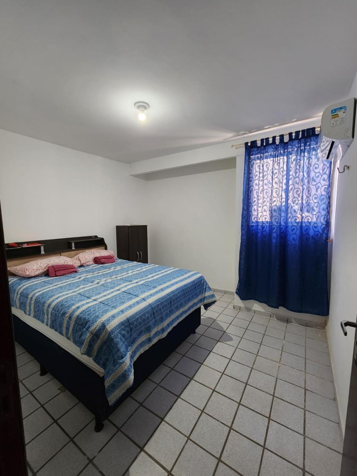 Apartamento com 3 quartos para até 6 pessoas
