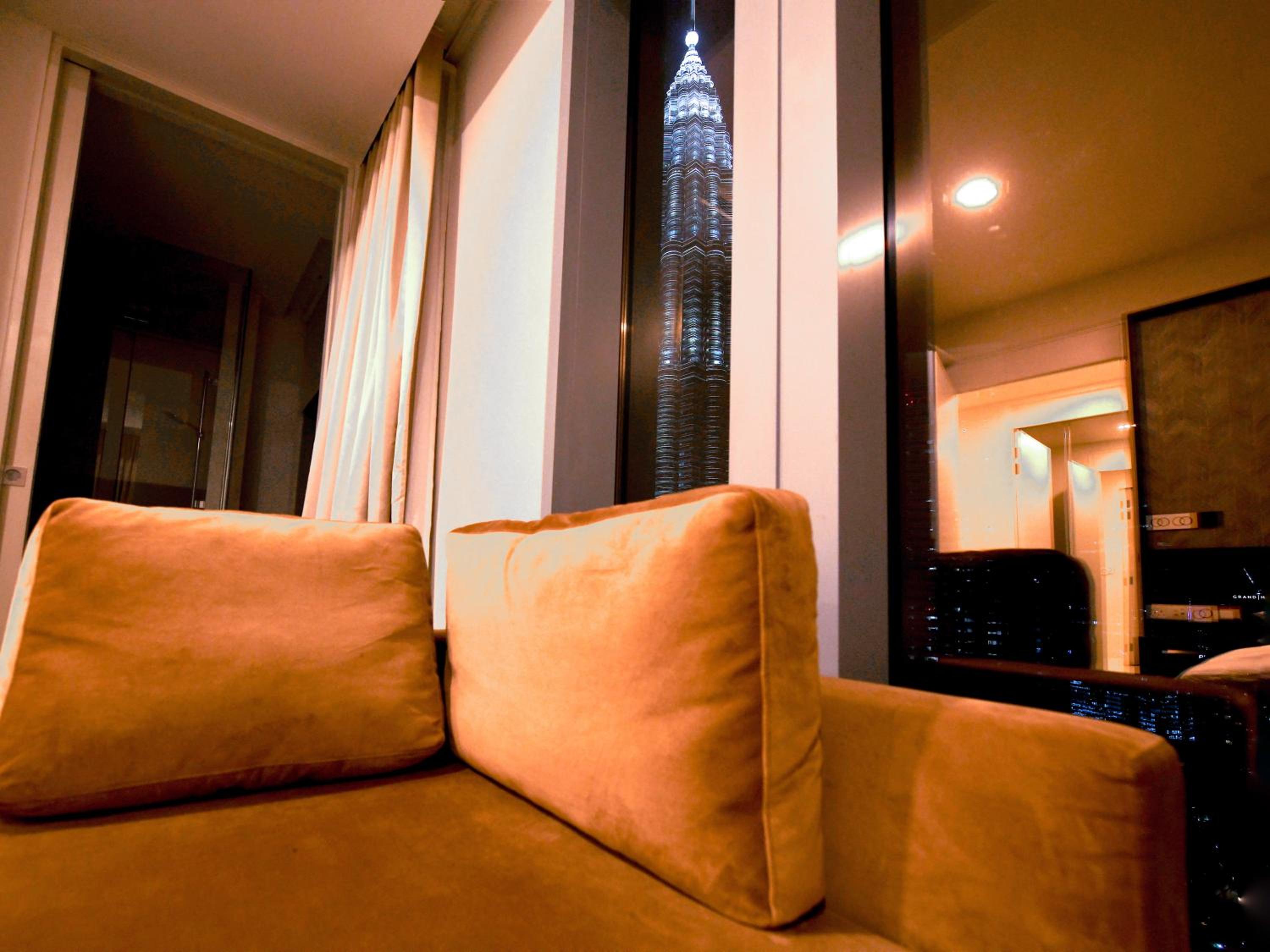 Tropicana The Residences - KLCC VIEW Luxury Apartment Collections