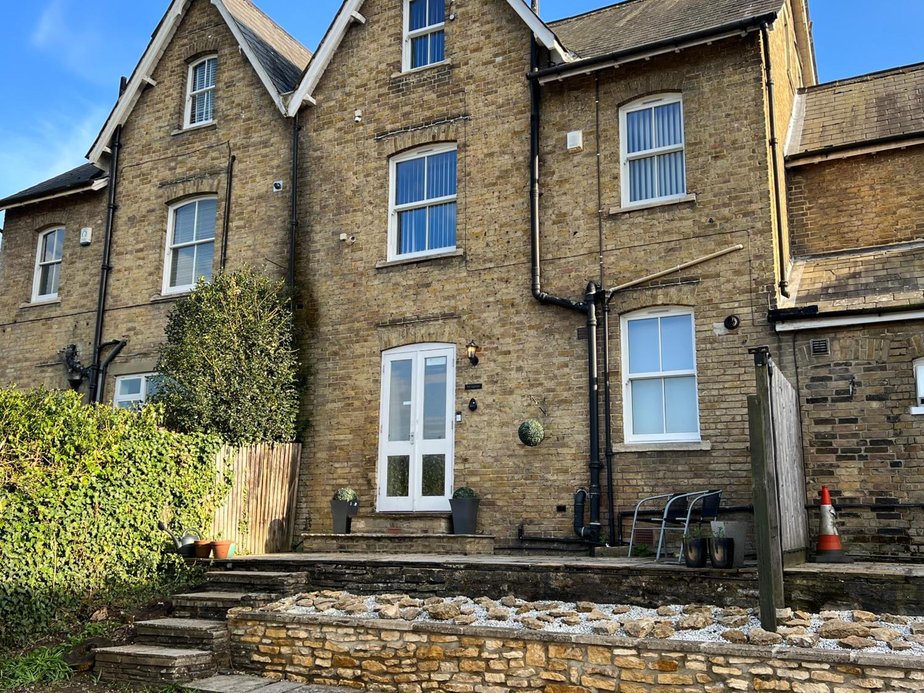 Basingstoke Vacations - The Ingleside Apartment - Property Image 5