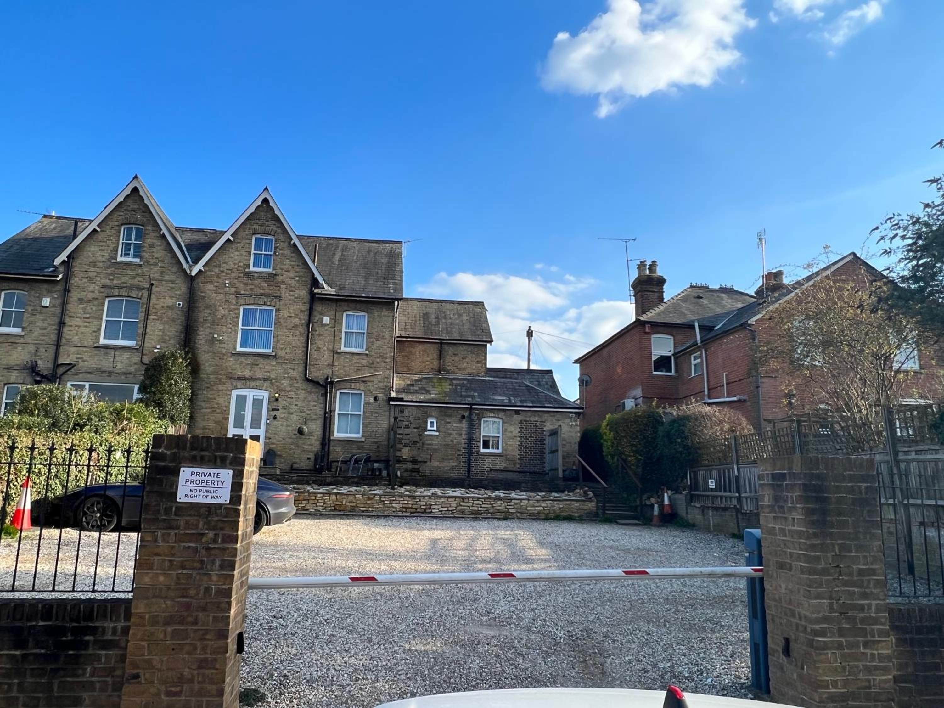 Basingstoke Vacations - The Ingleside Apartment - Property Image 4