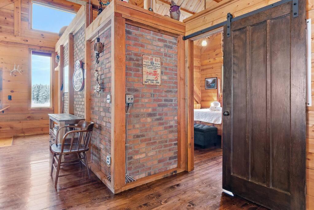 Secluded Black Hills Cabin view 3