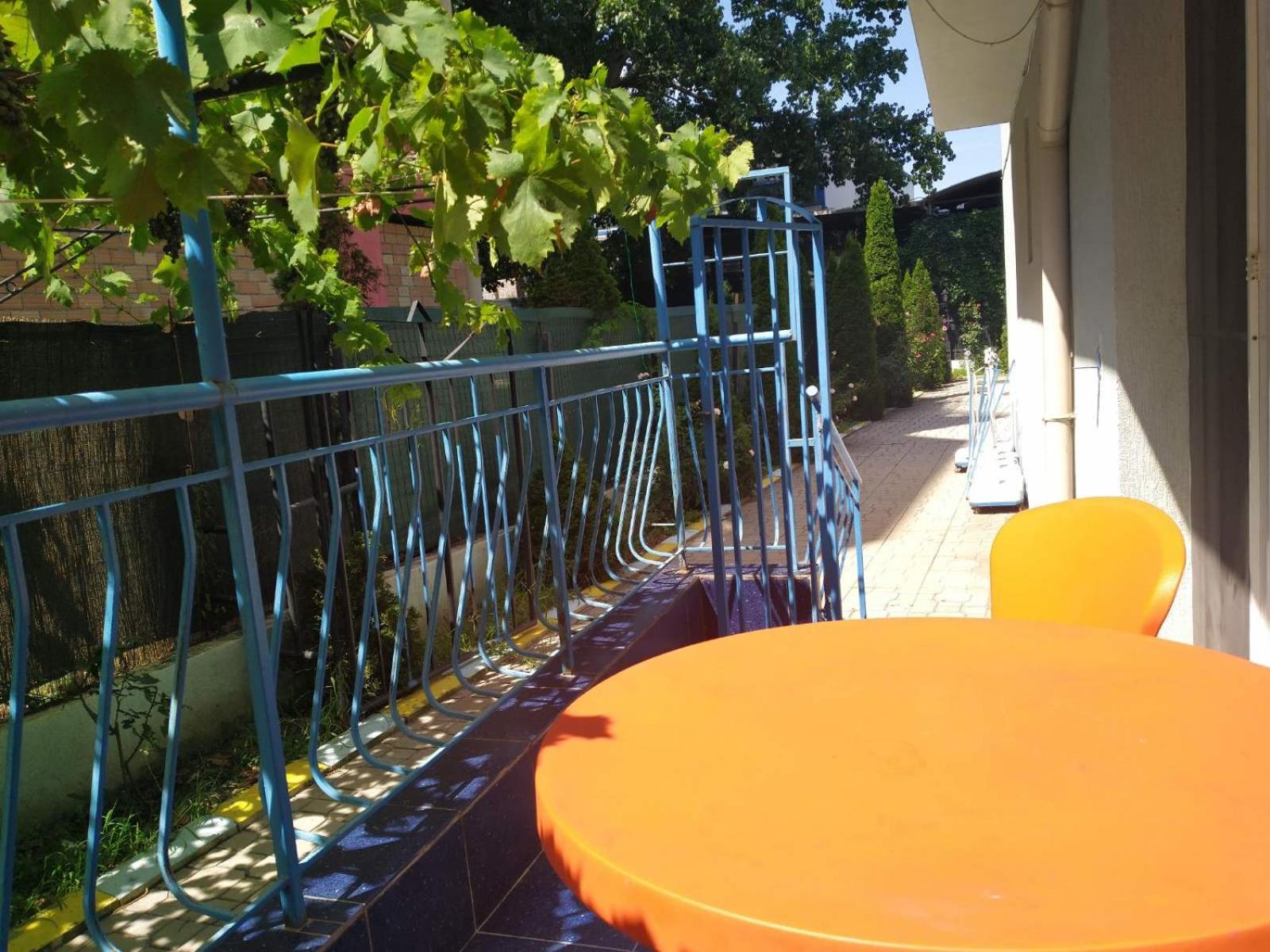 VIOLET GARDEN 2 Veranda Apartment
