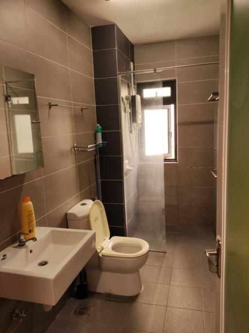 ImpianKU at HYVE SOHO Cyberjaya - 1BR - Wifi photo 8