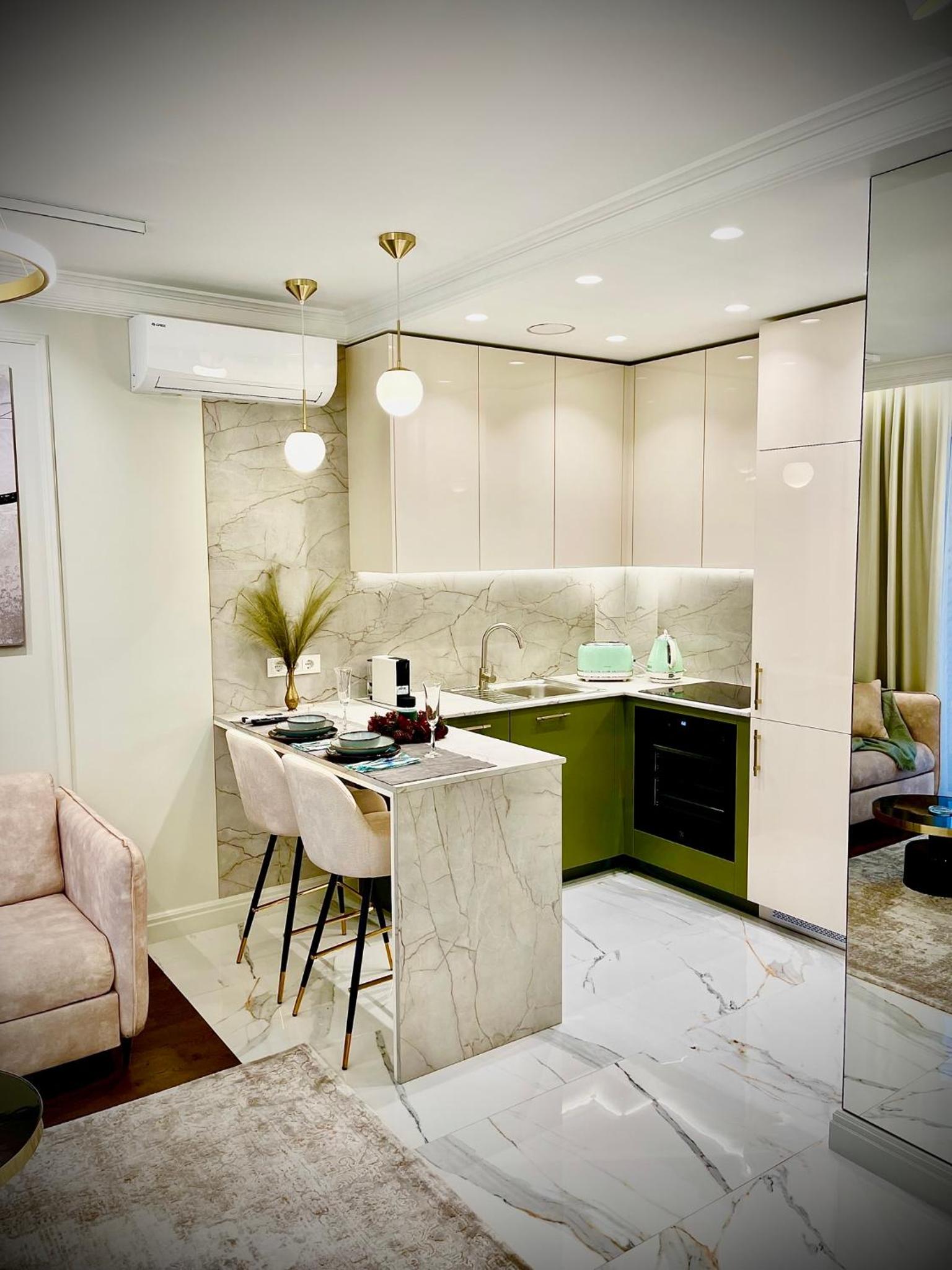 New luxury apartment & free parking view 2