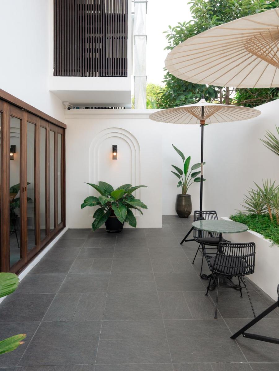 outdoor BBQ area