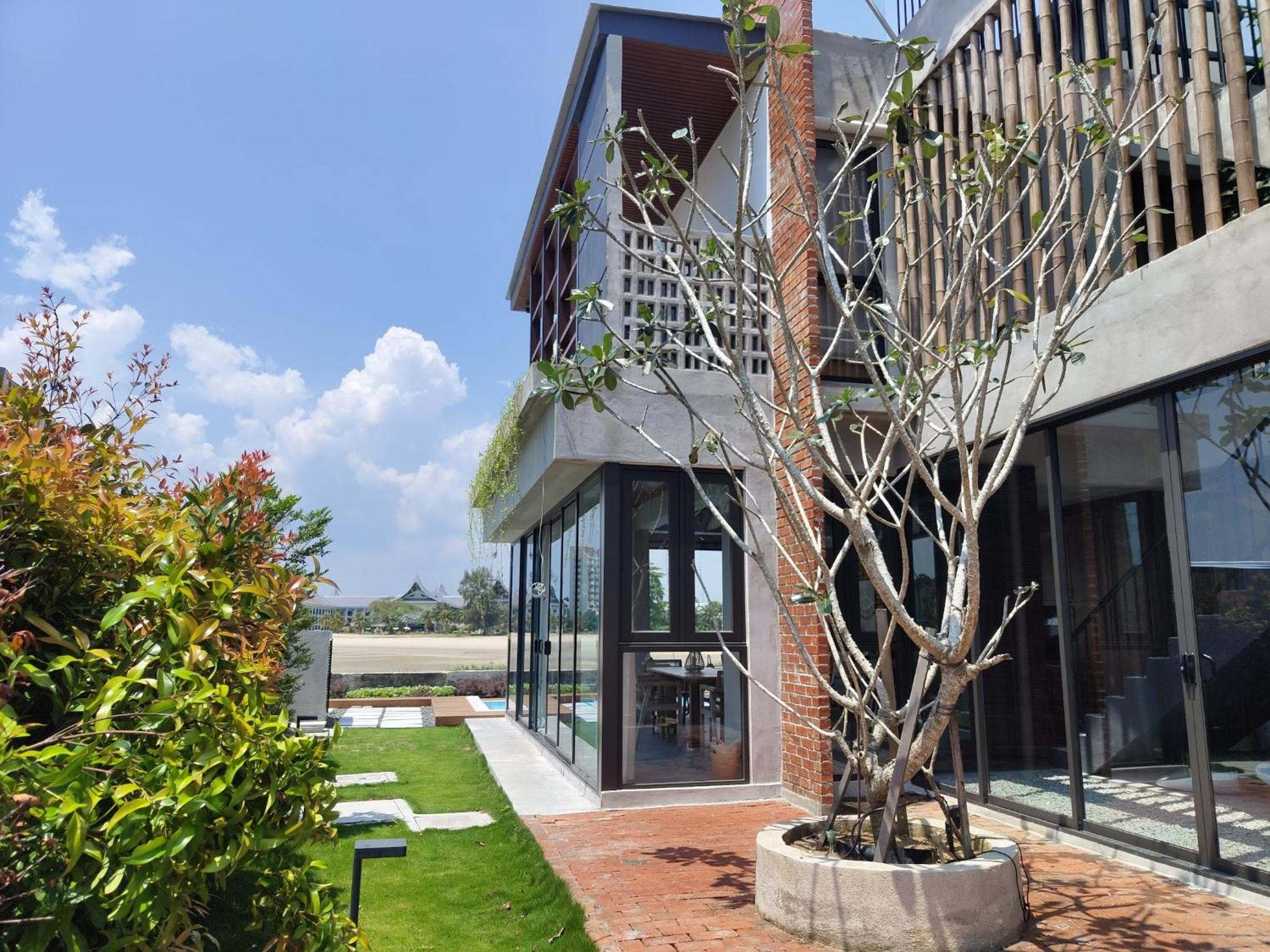 Ocean Nadi 4 Bedrooms Beachfront Villa PD photo 3