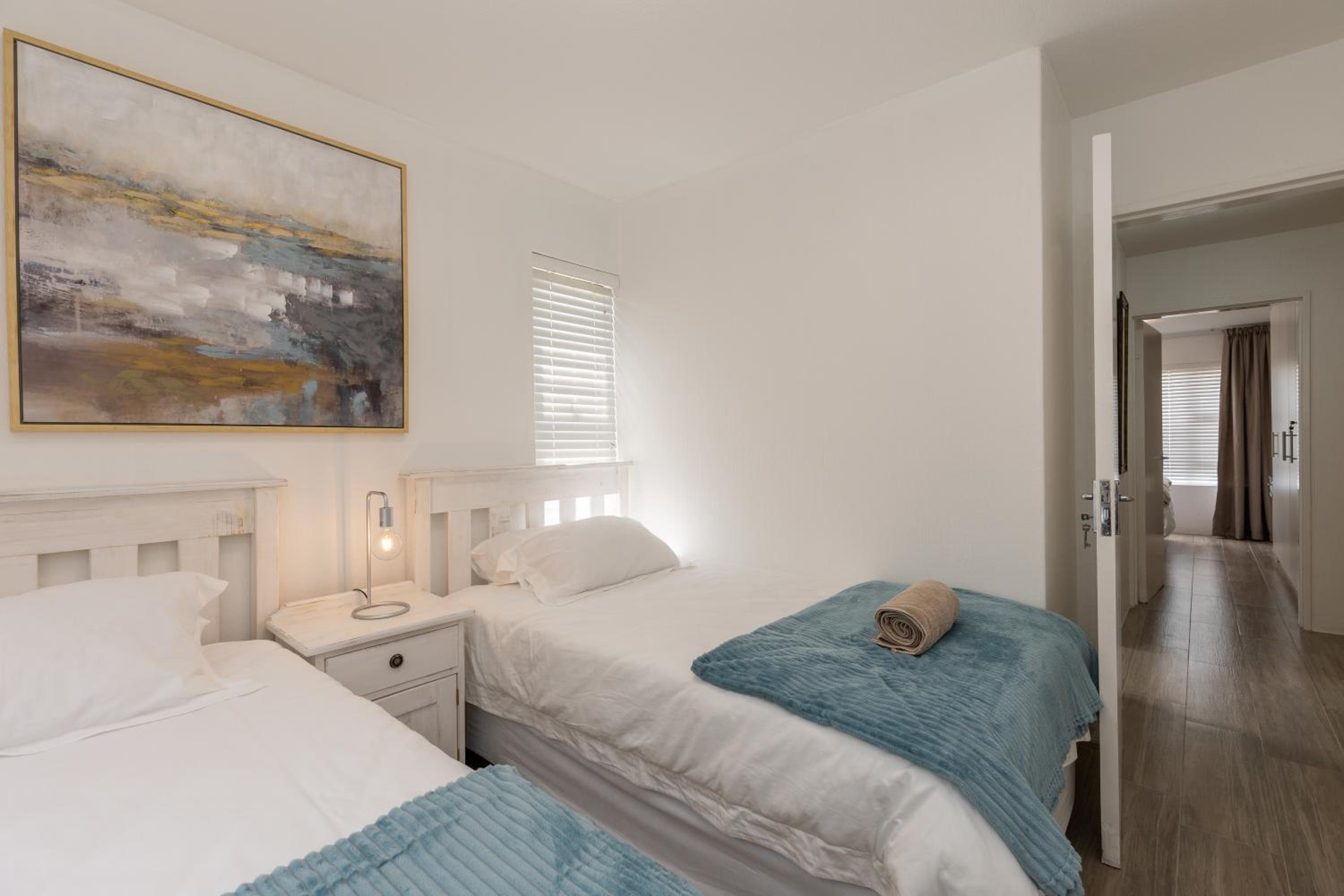 67 The Shades - Luxury Apartment in Umhlanga - Airconditioning throughout and Inverter