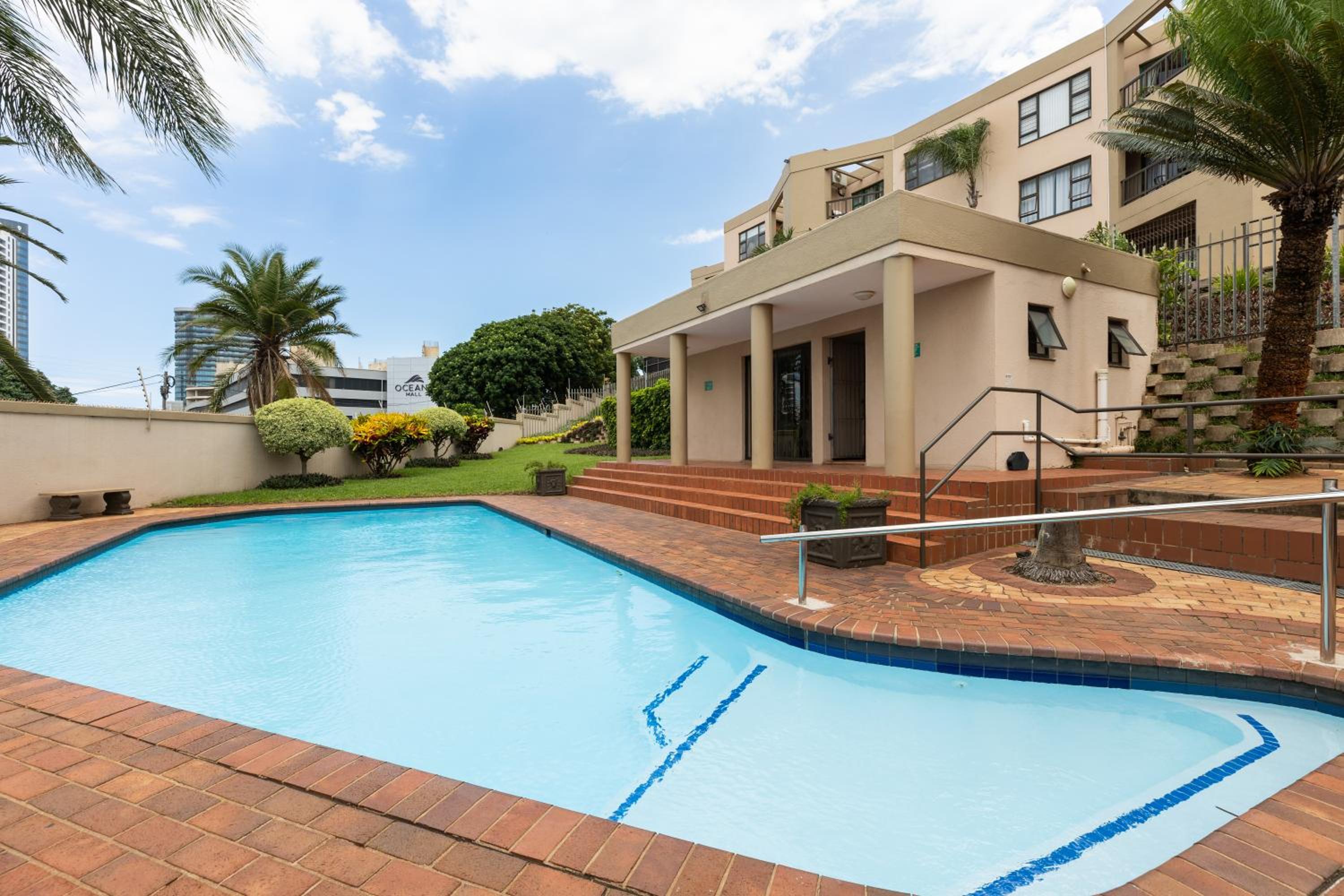 67 The Shades - Luxury Apartment in Umhlanga - Airconditioning throughout and Inverter