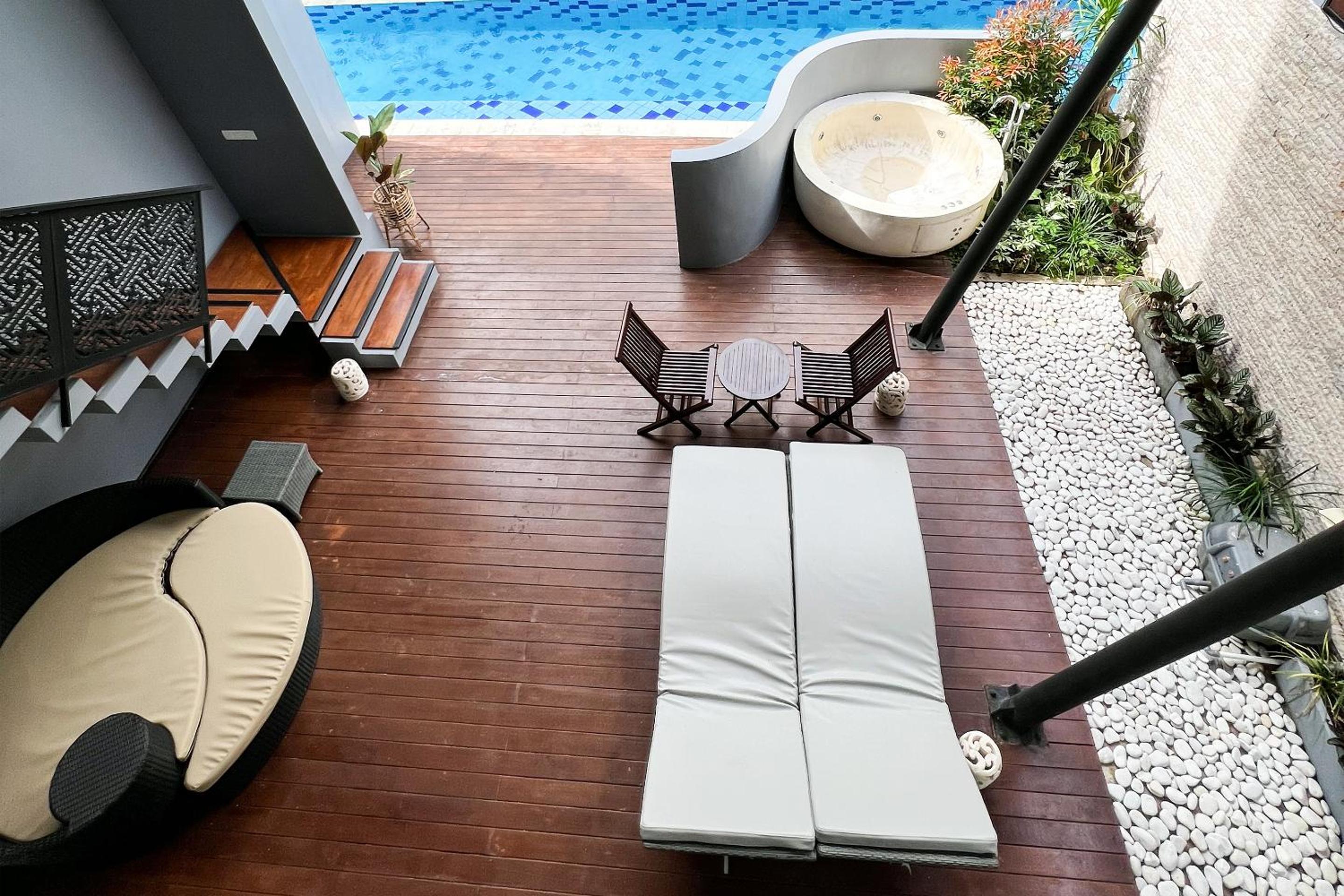 balance & terrace