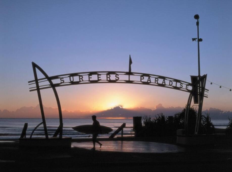 Freddies Pet-Friendly Apt Steps to Beach
