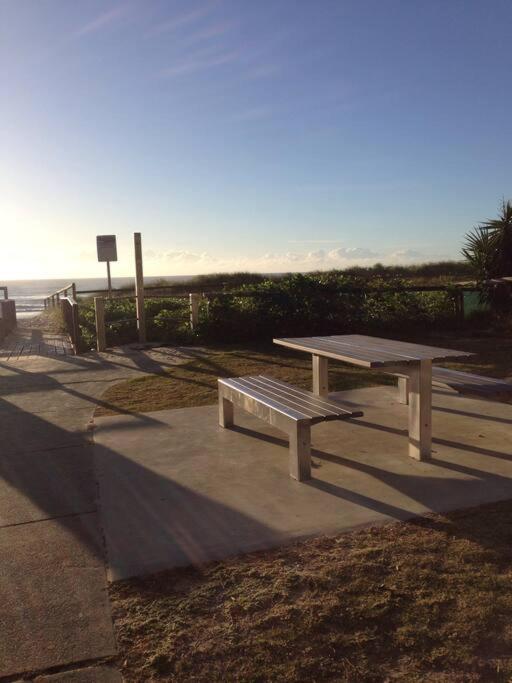 Freddies Pet-Friendly Apt Steps to Beach