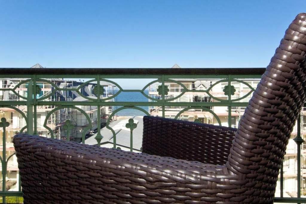 Villa Artemis, 10 Patras