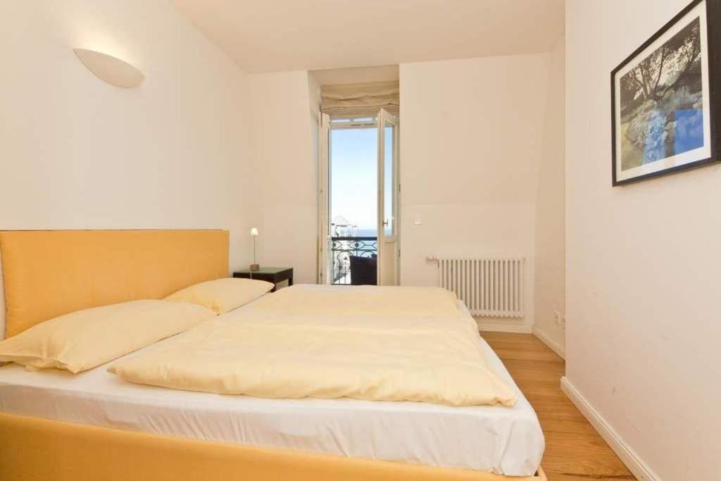 Villa Artemis, 10 Patras