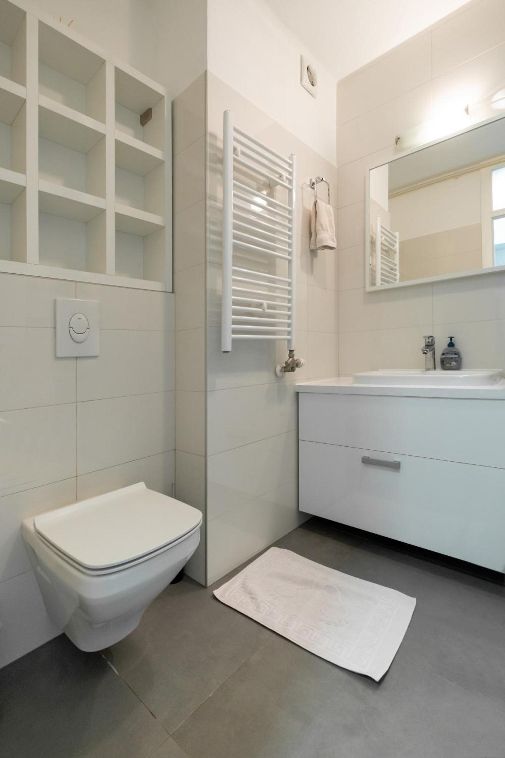 Apartment Zagreb, 0-24, self service check-in, free parking view 5