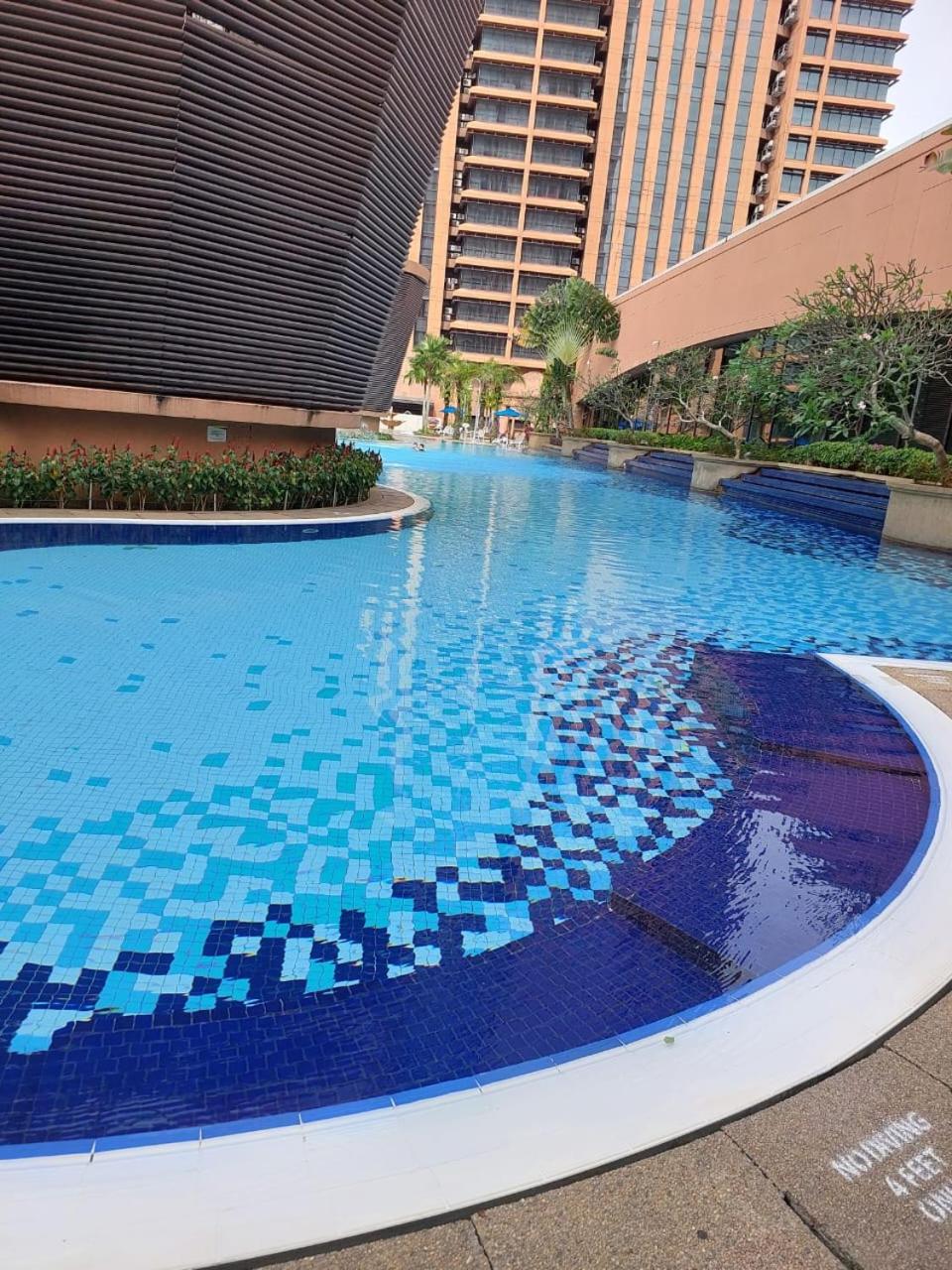 TWO BEDROOM SUITES at TIMES SQUARE KL
