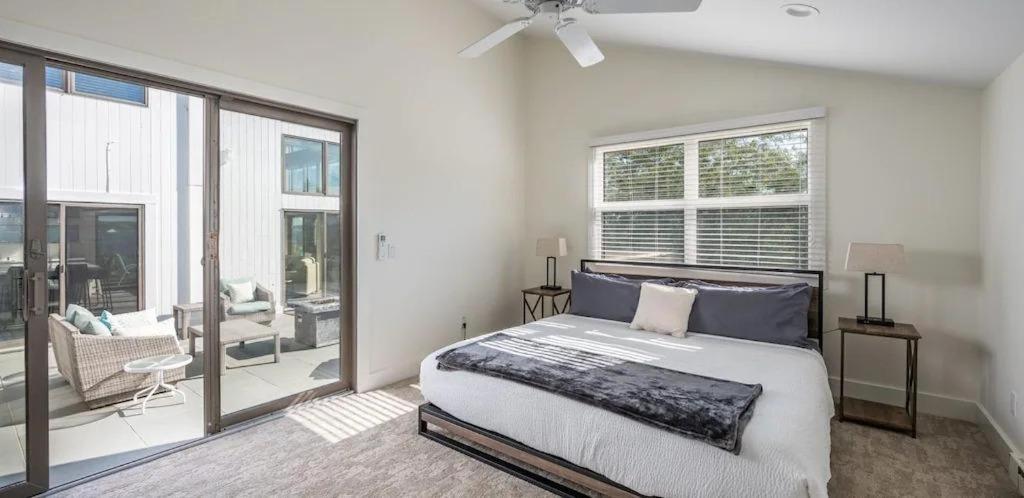 Townhouses & Captain's Quarters view 5