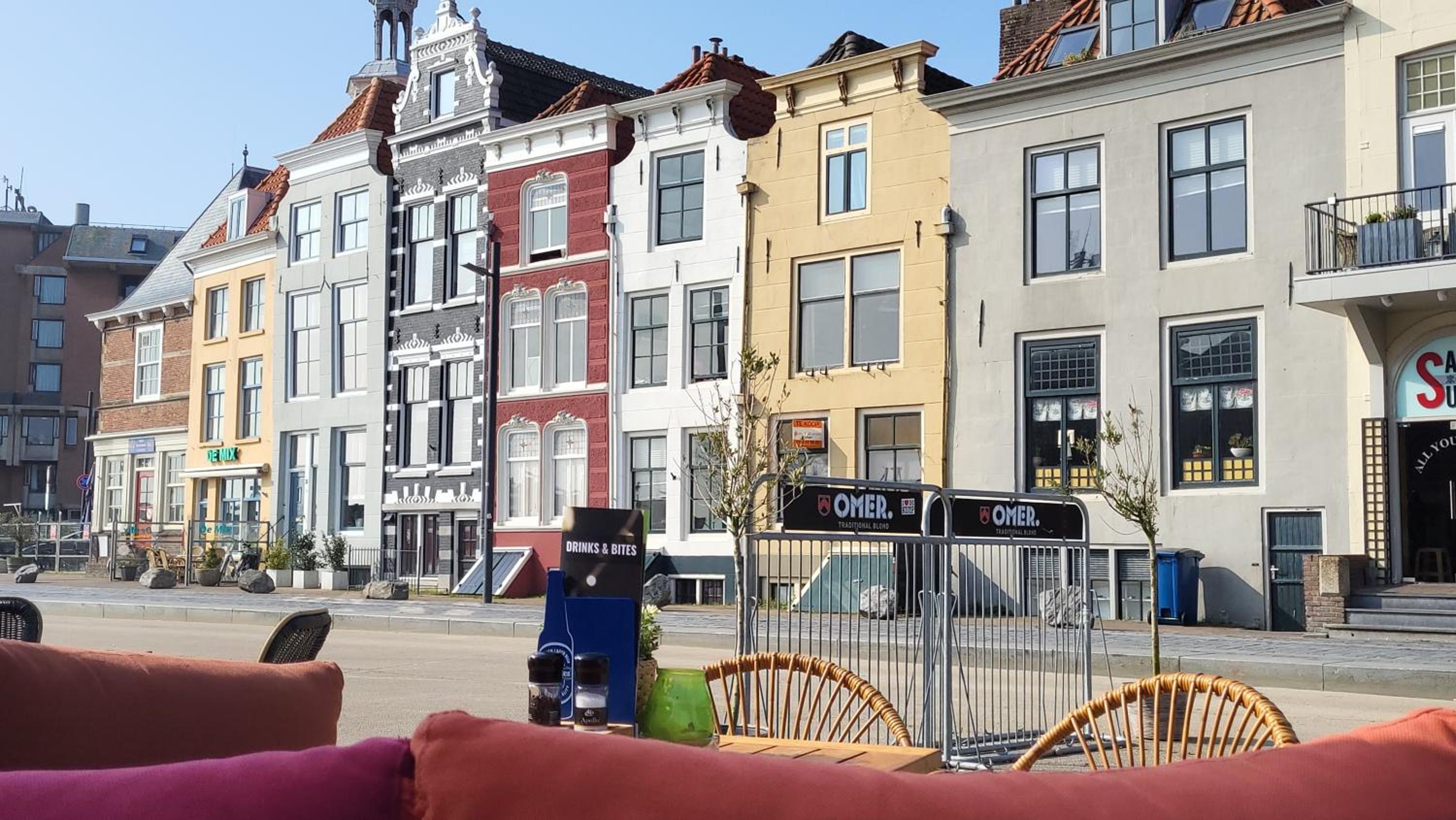 Appartement Havenzicht, gelegen aan zee met zeezicht view 5