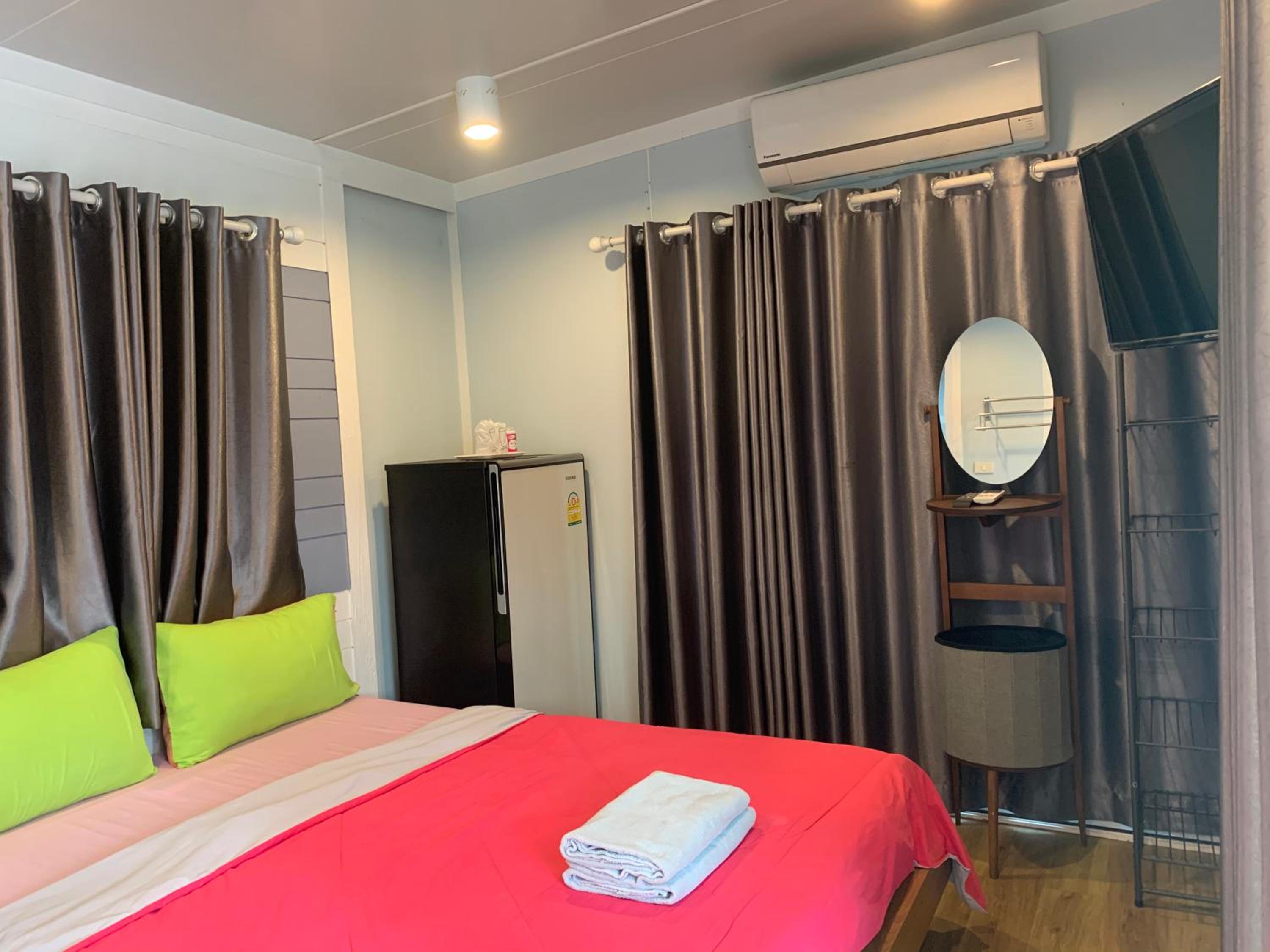 Rayonghouse Resort