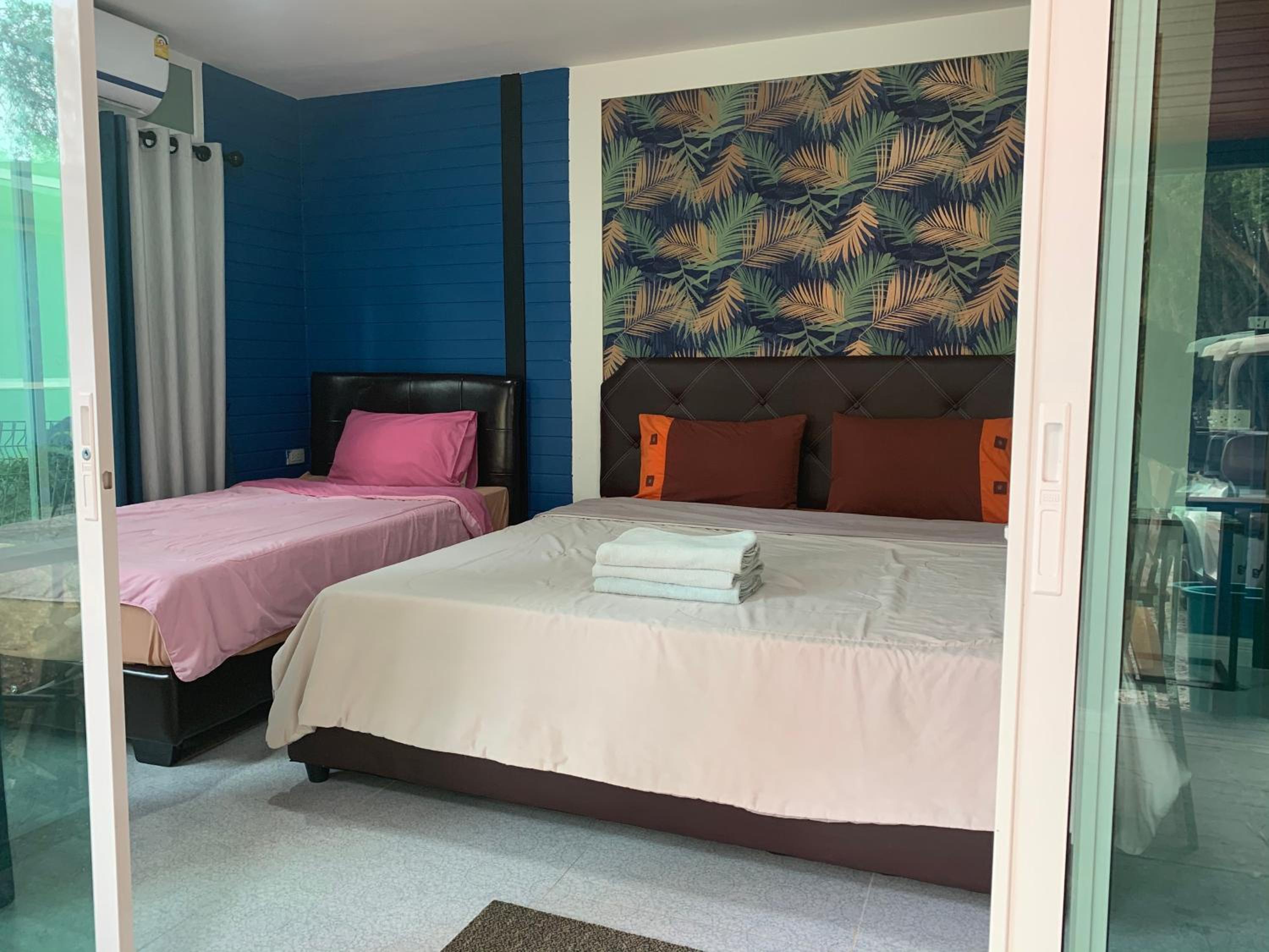 Rayonghouse Resort
