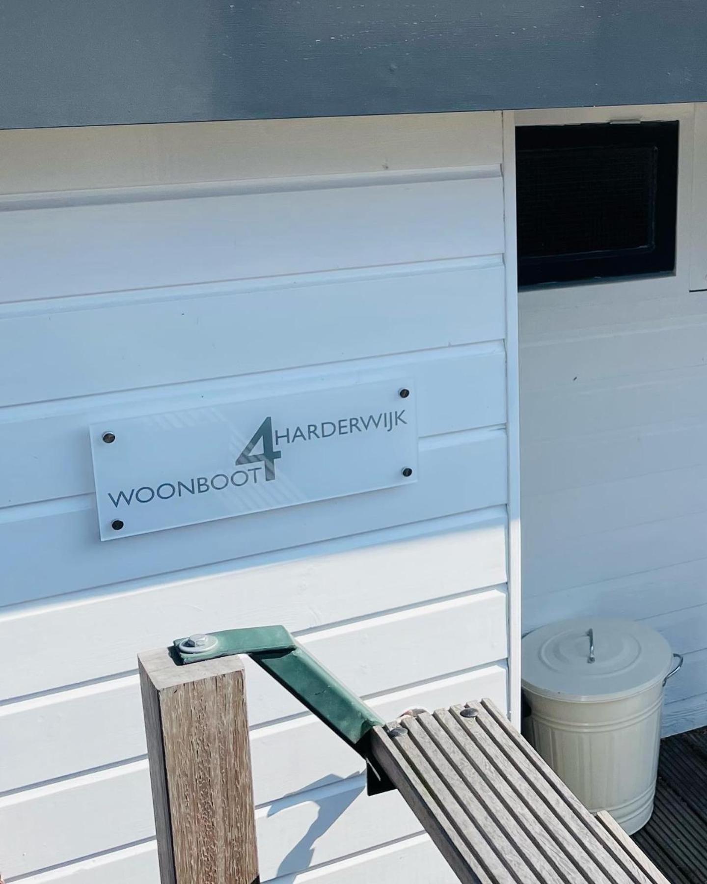 Woonboot 4 Harderwijk view 4