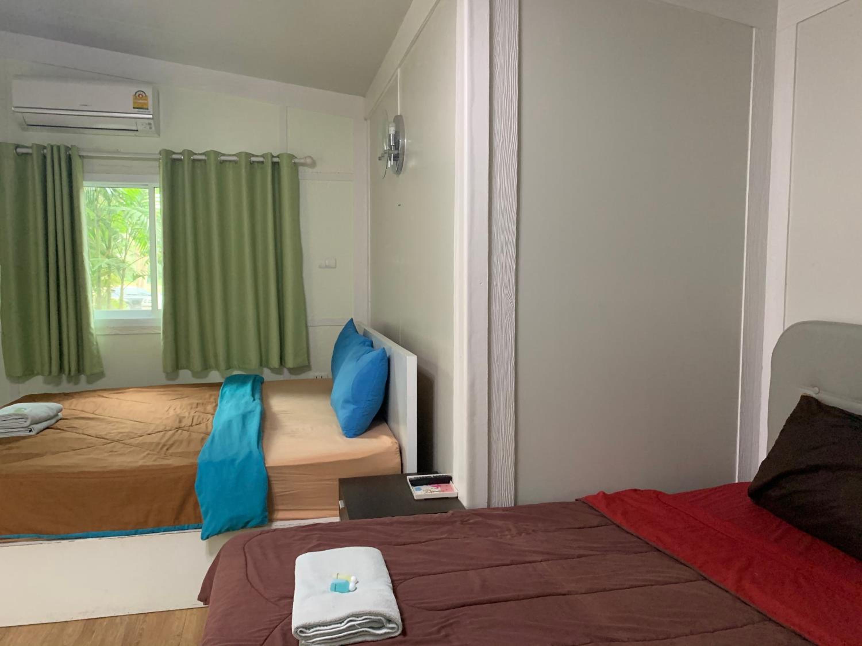Rayonghouse Resort