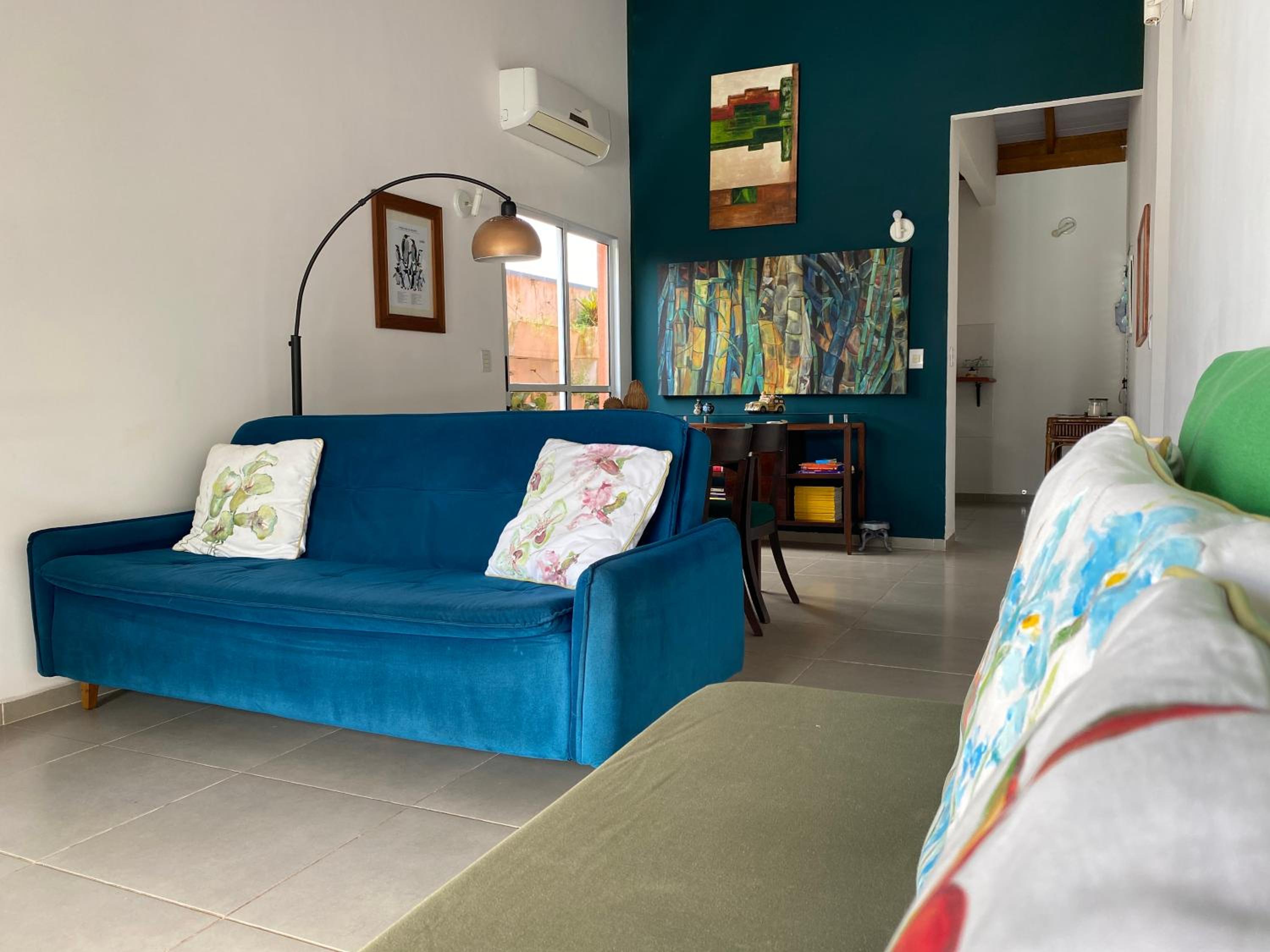 Casa em condomínio a 600m da praia de Pernambuco ideal para família