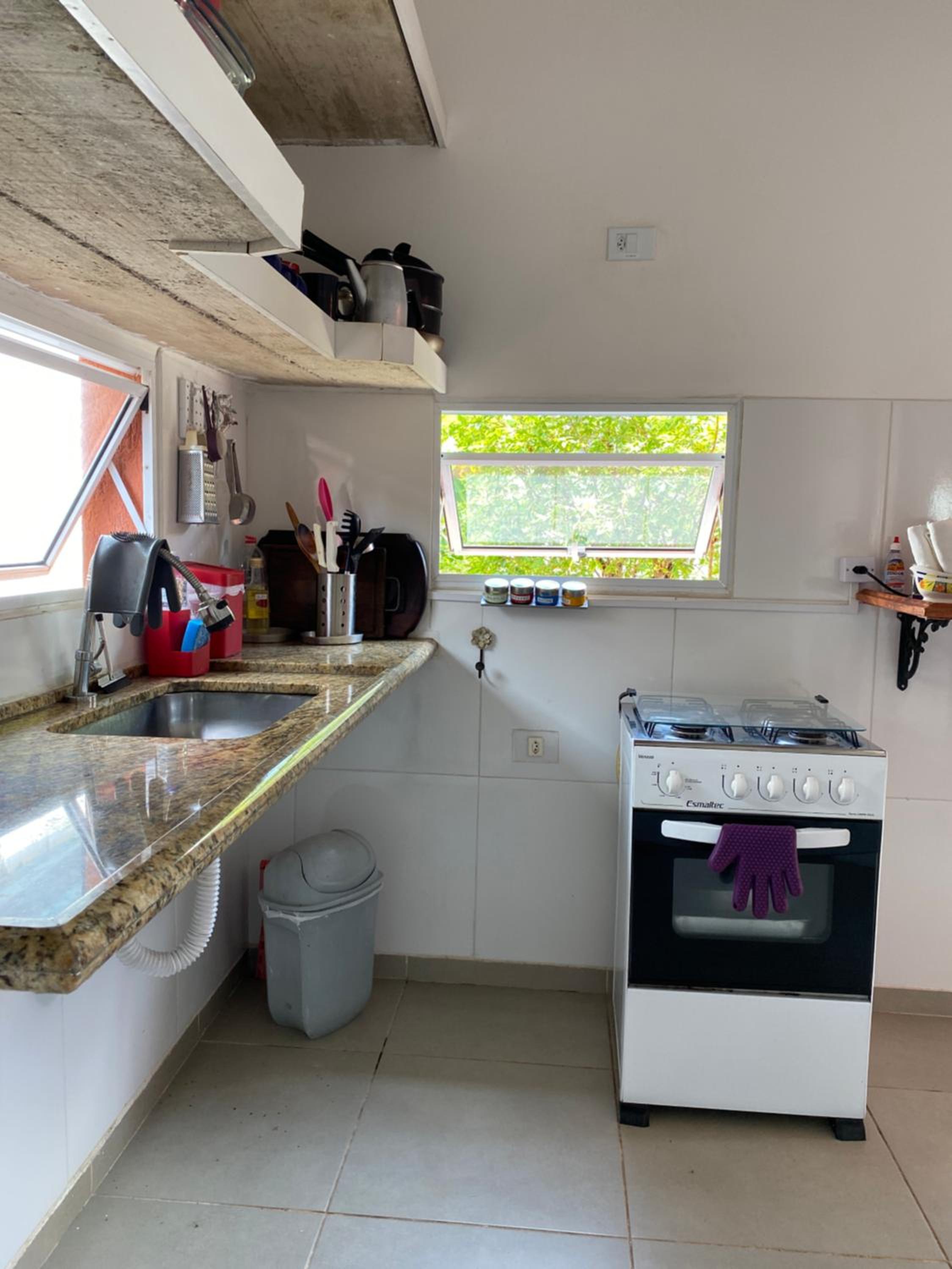 Casa em condomínio a 600m da praia de Pernambuco ideal para família