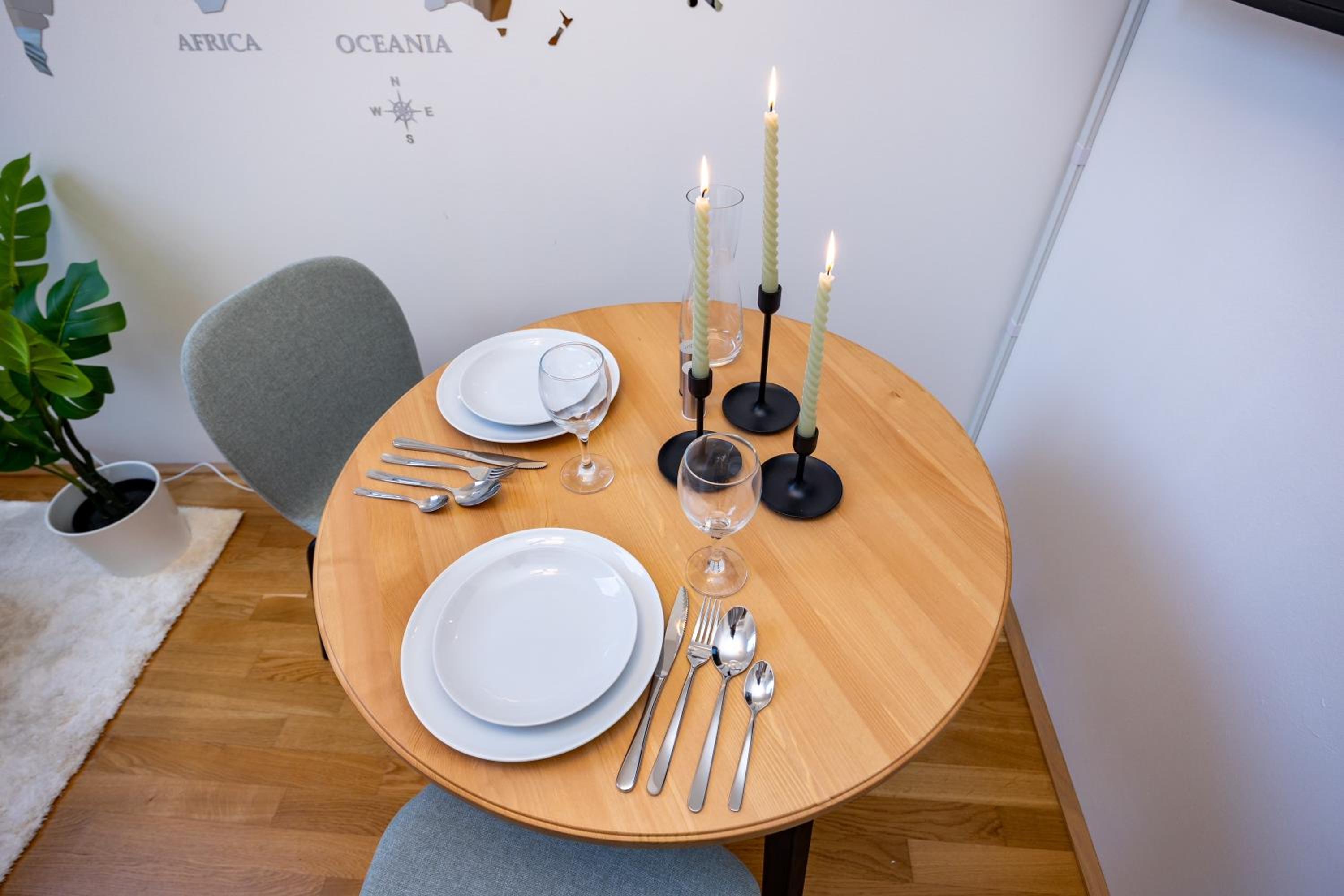 Rooftop cozy apartment near innerstadt with AC