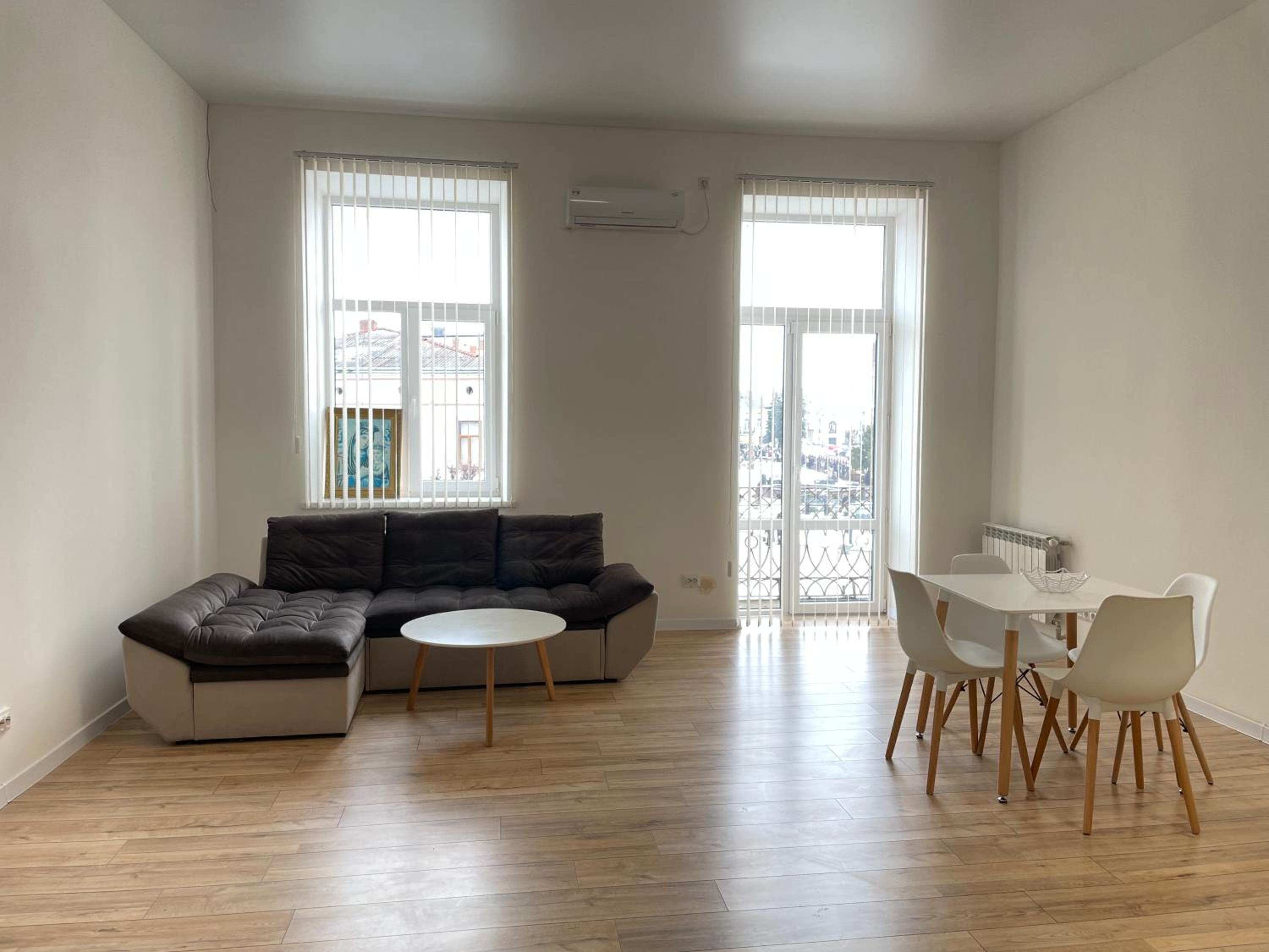 Central Square Apart