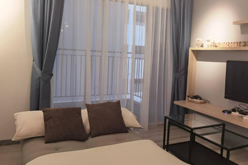 Emerald Avenue Cozy 1BR Studio Suite photo 5