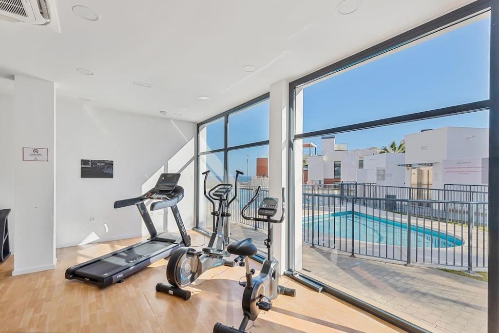 Apartment with big pool and close to beach! view 2