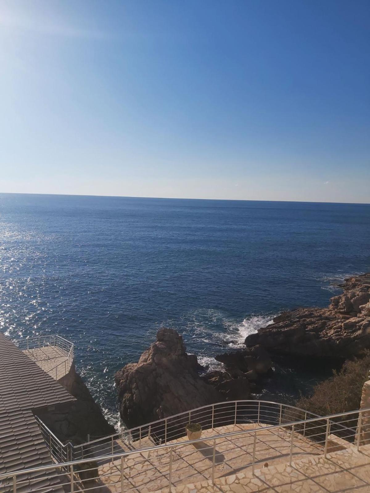 Paradise beachfront view 1 view 5