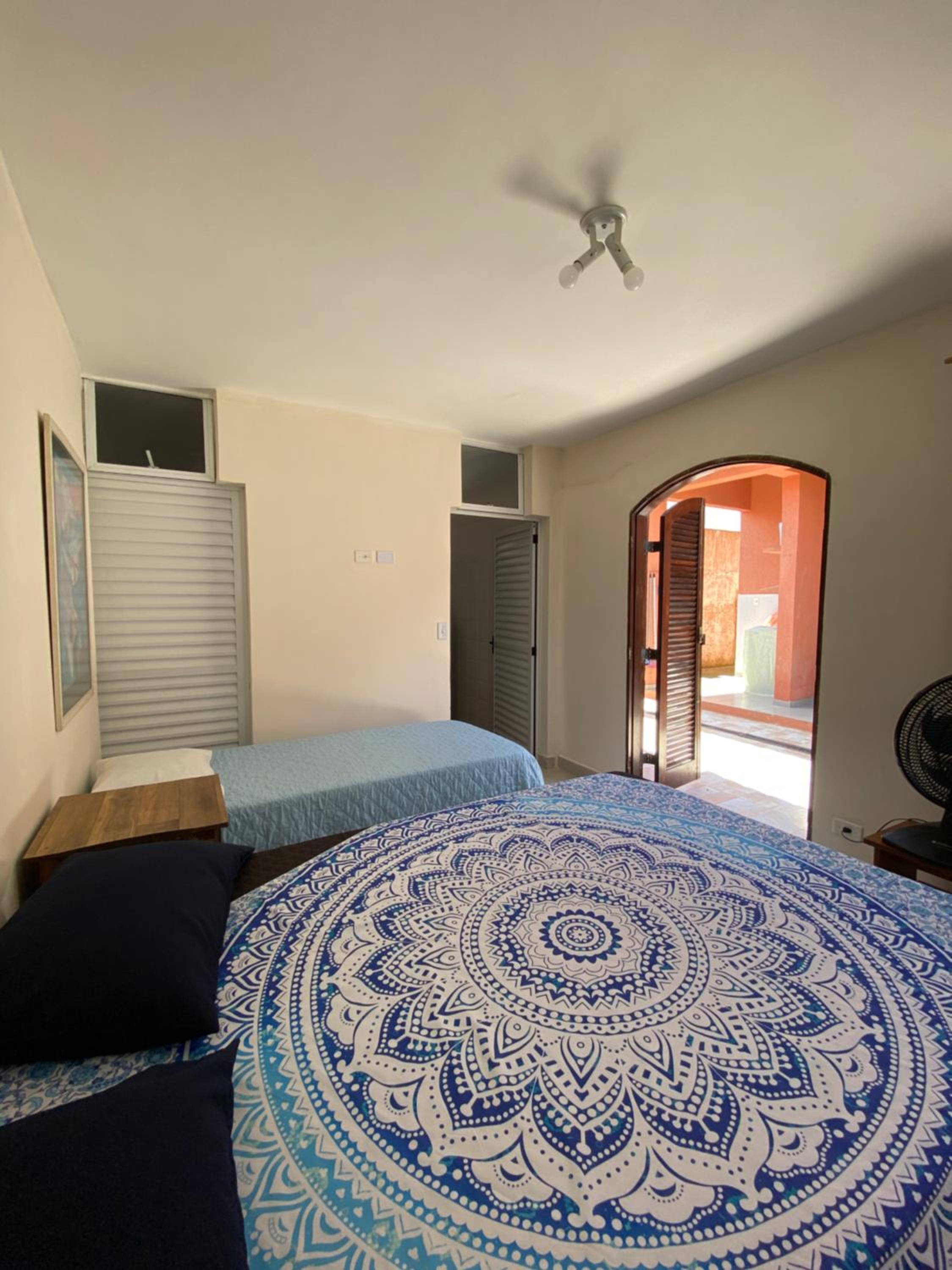 Casa em condomínio a 600m da praia de Pernambuco ideal para família