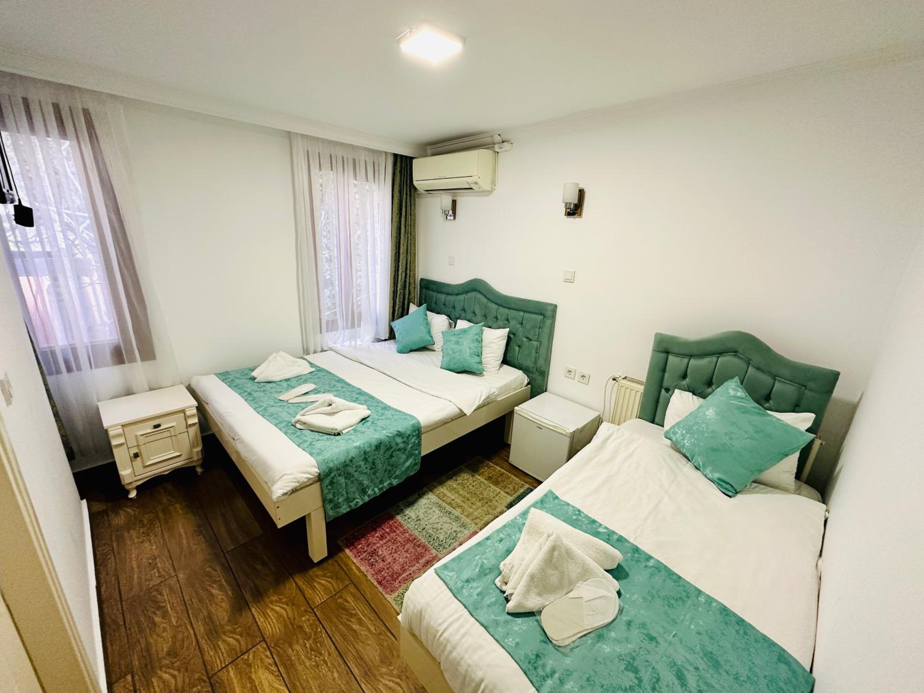 La Petite Maison Otel - Image 34