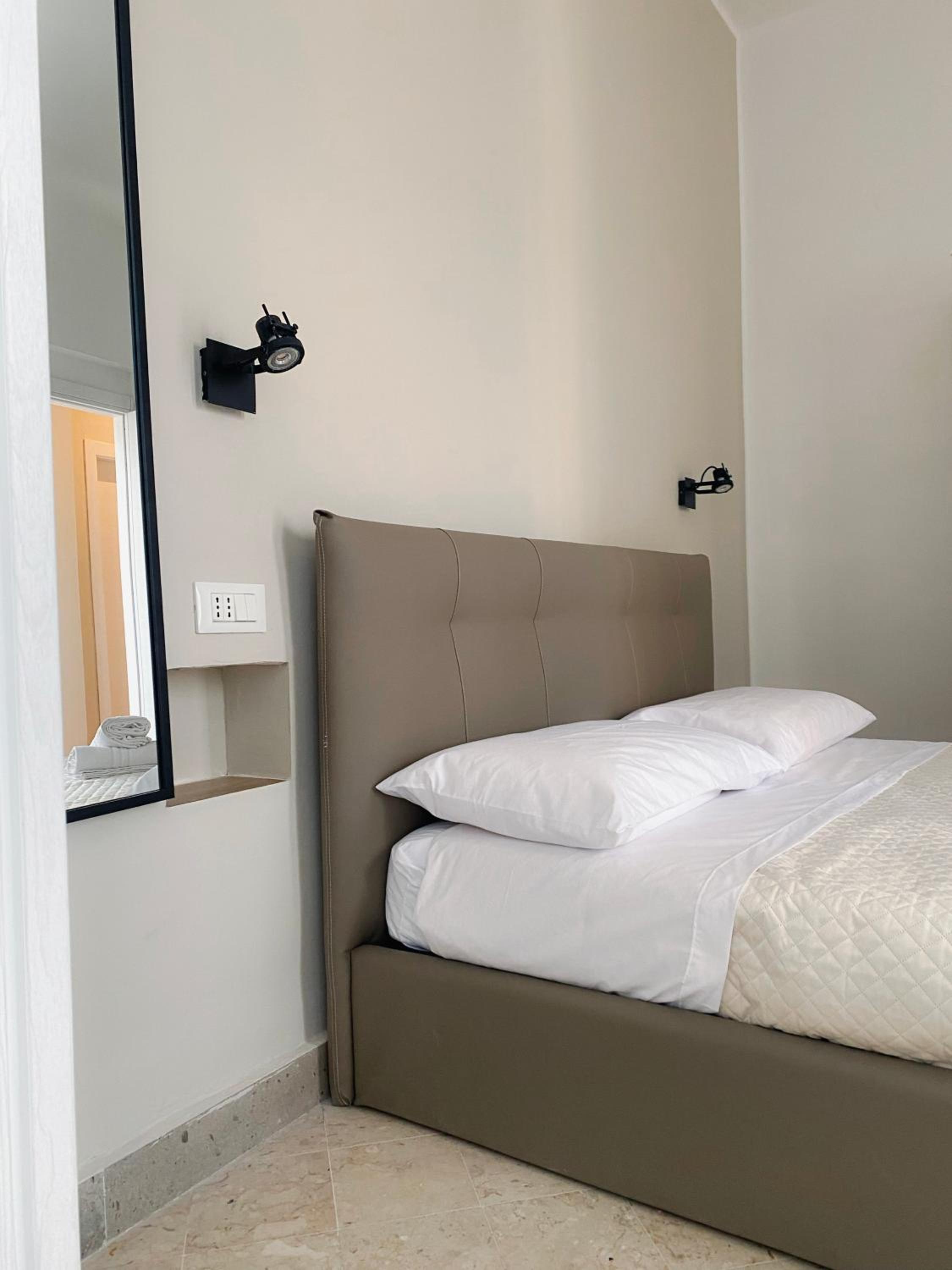 Leone Suite B&B & Restaurant AIC - Image 2