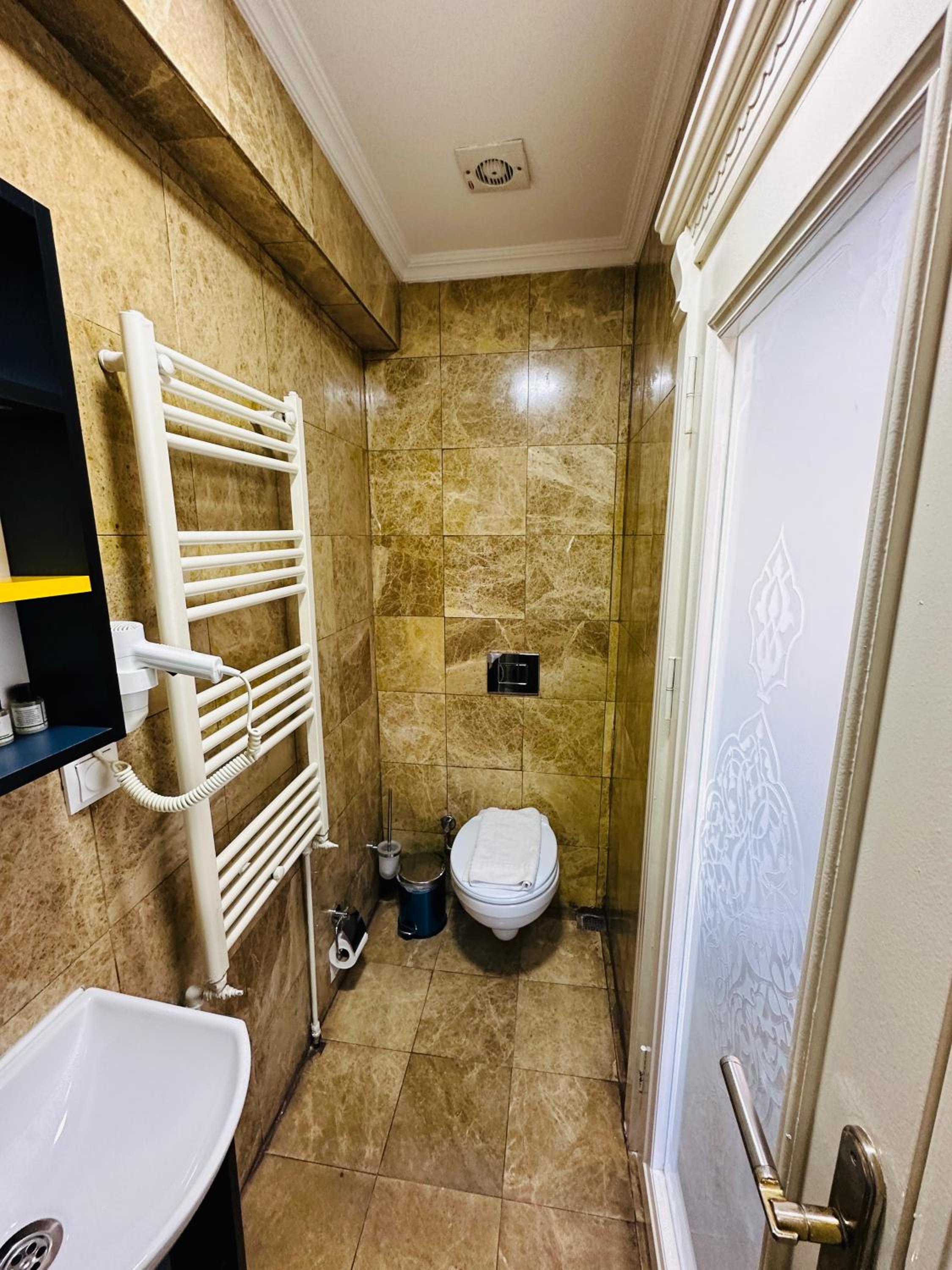 La Petite Maison Otel - Image 28