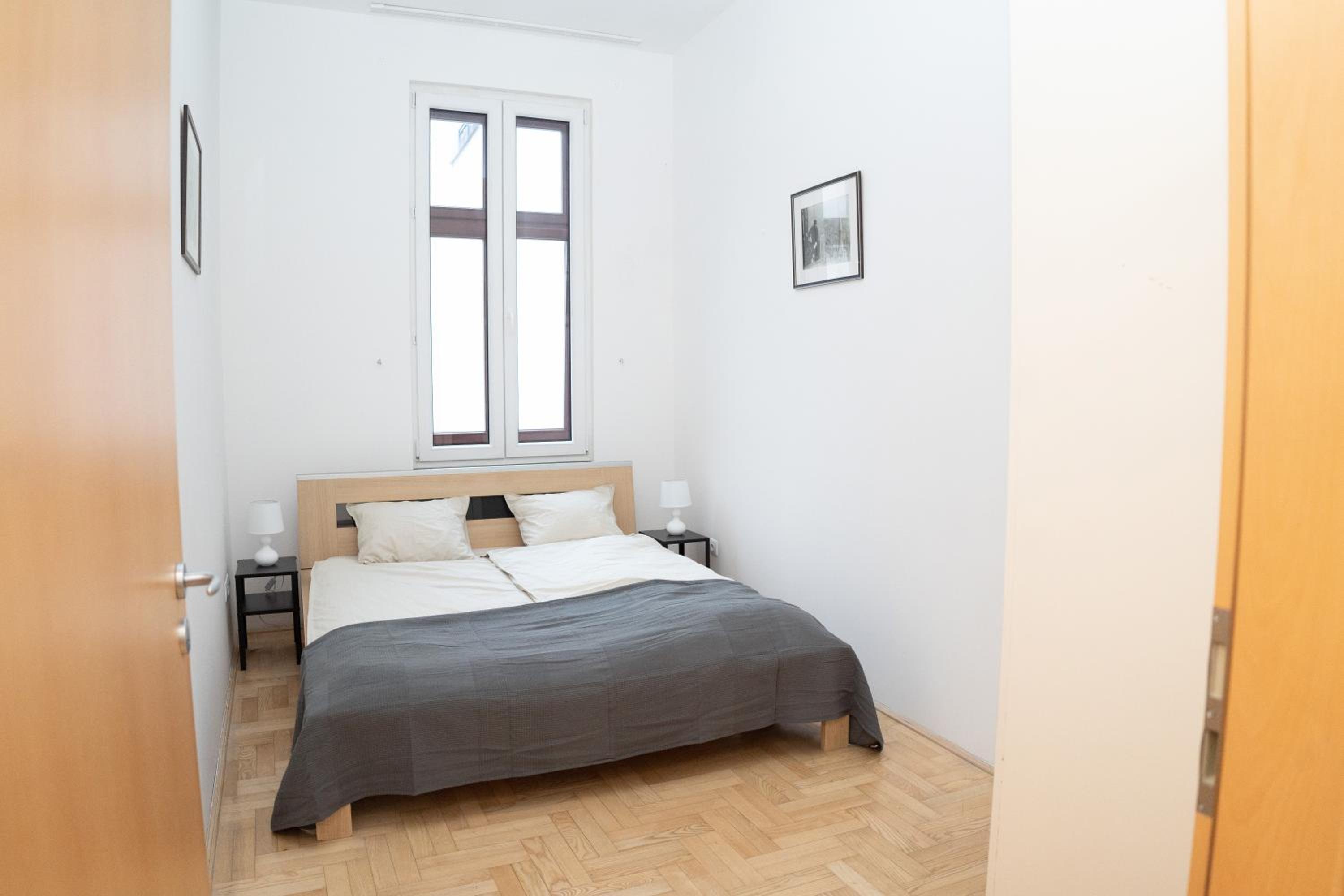 Vincent Apartment