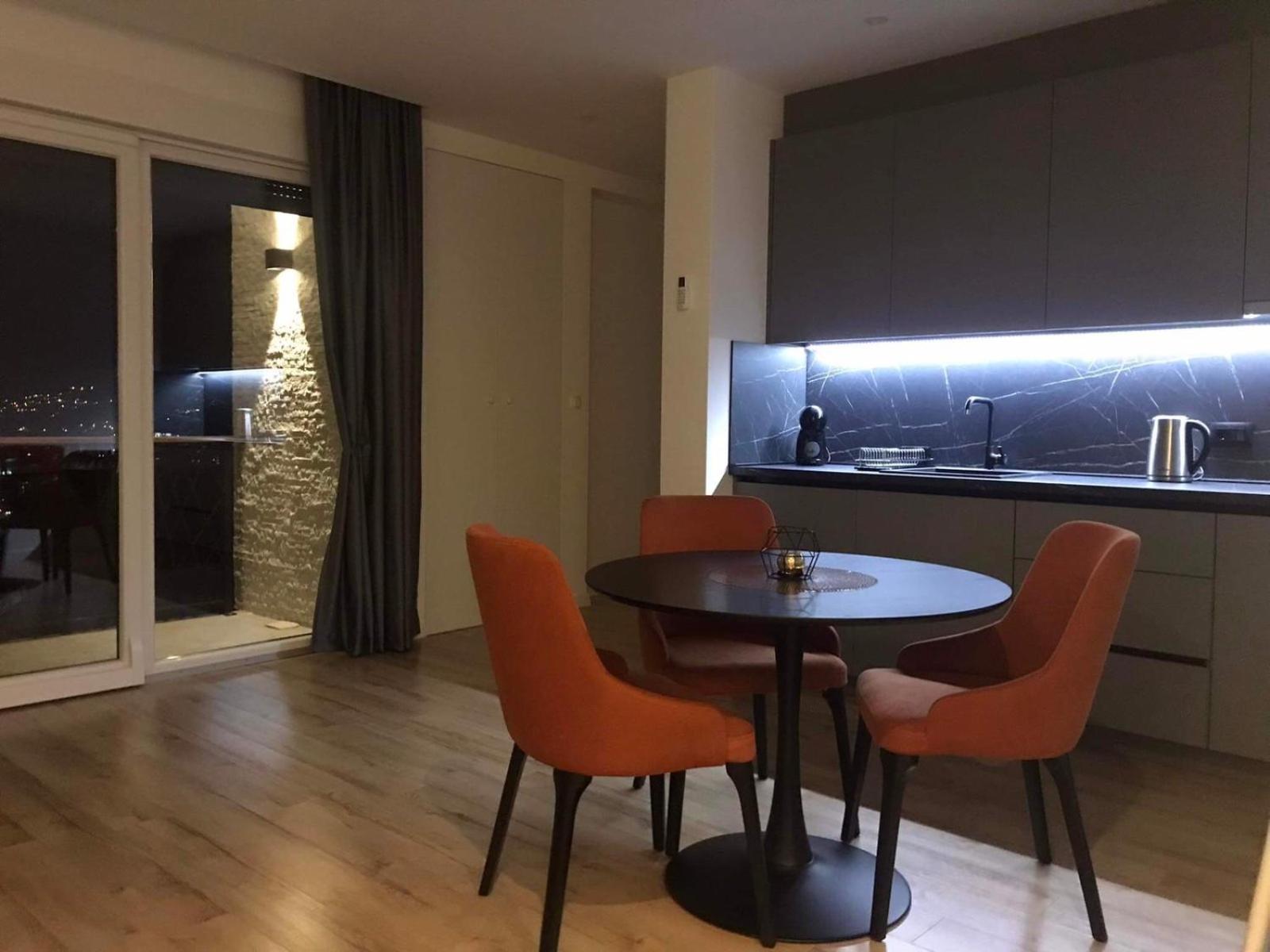 Apartment Romansa