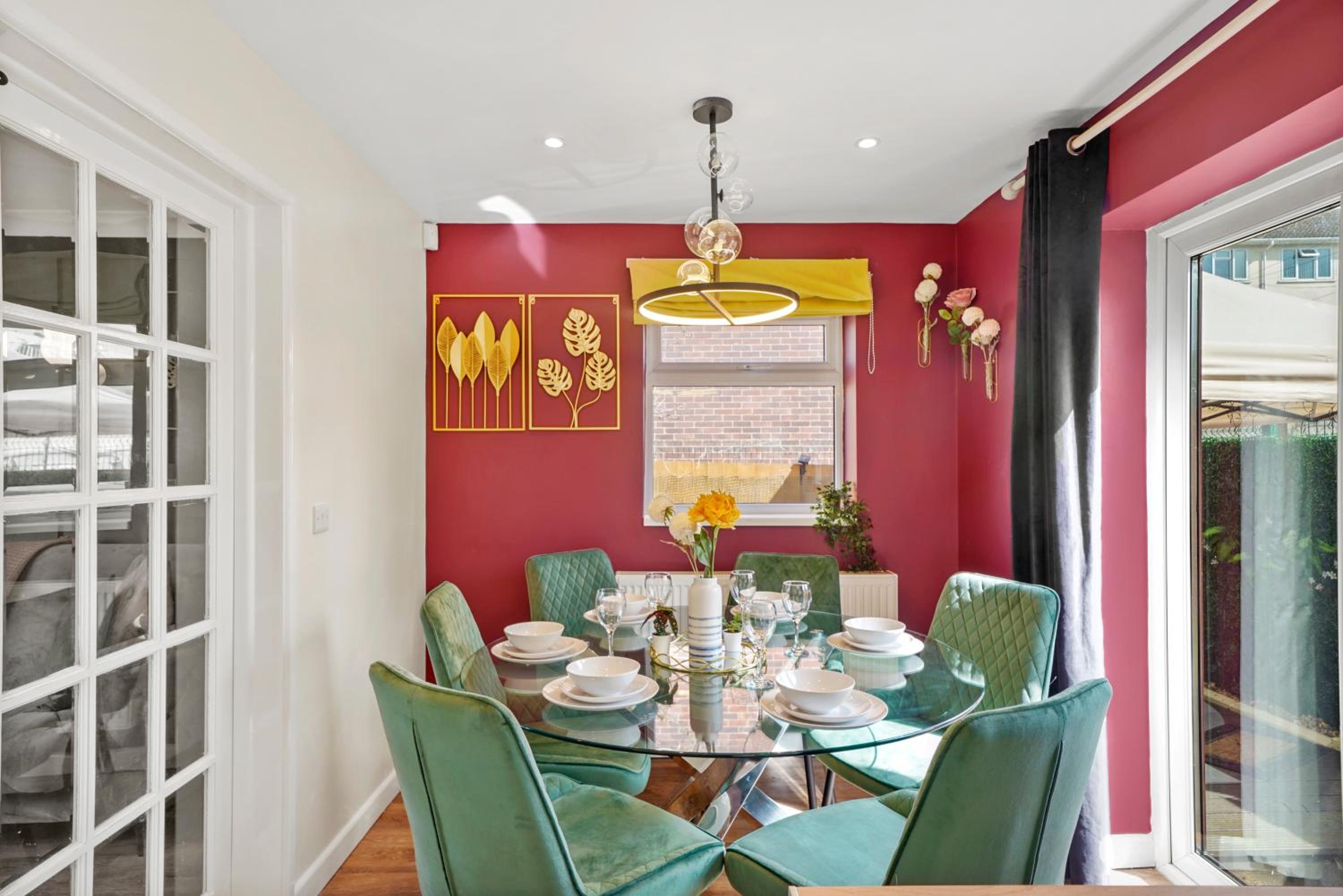 Hotel Luxury House In Bristol With Hot Tub - Sleeps 10