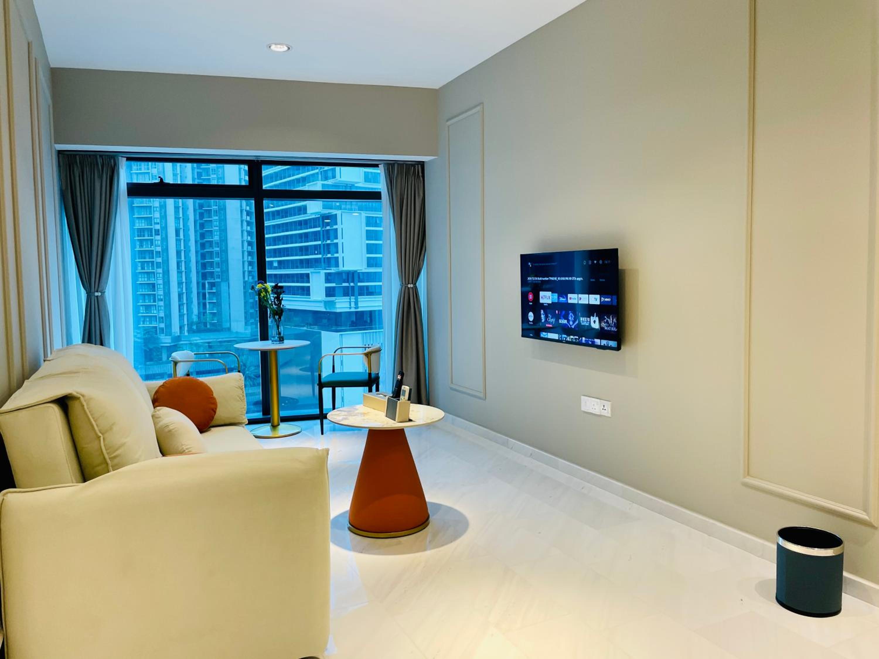 Eaton residences KLCC m@h