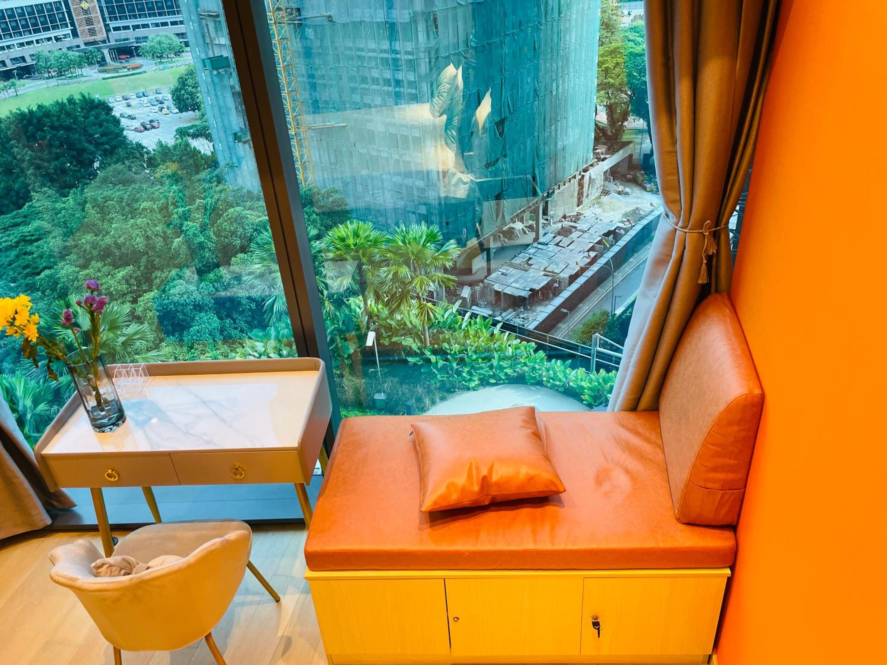 Eaton residences KLCC m@h