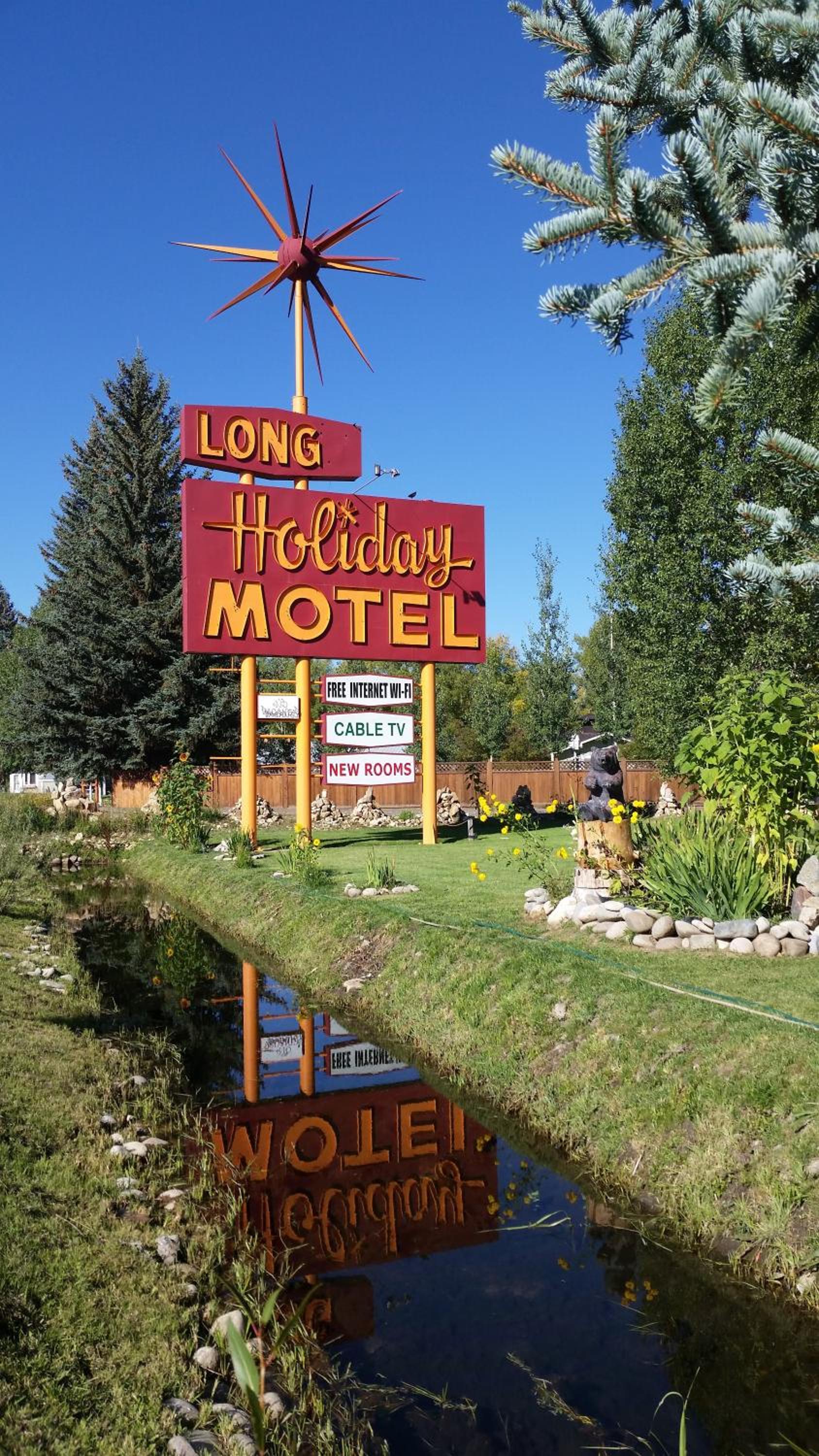 Gunnison Vacations - Long Holiday Motel - Property Image 1