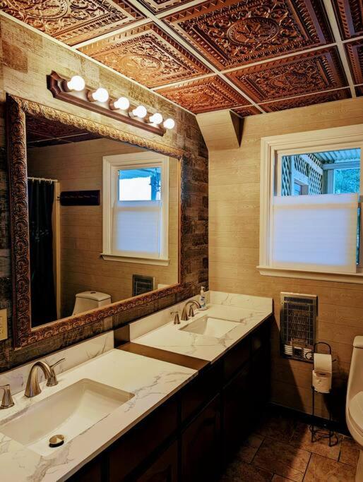 Alwar House: A mountain paradise