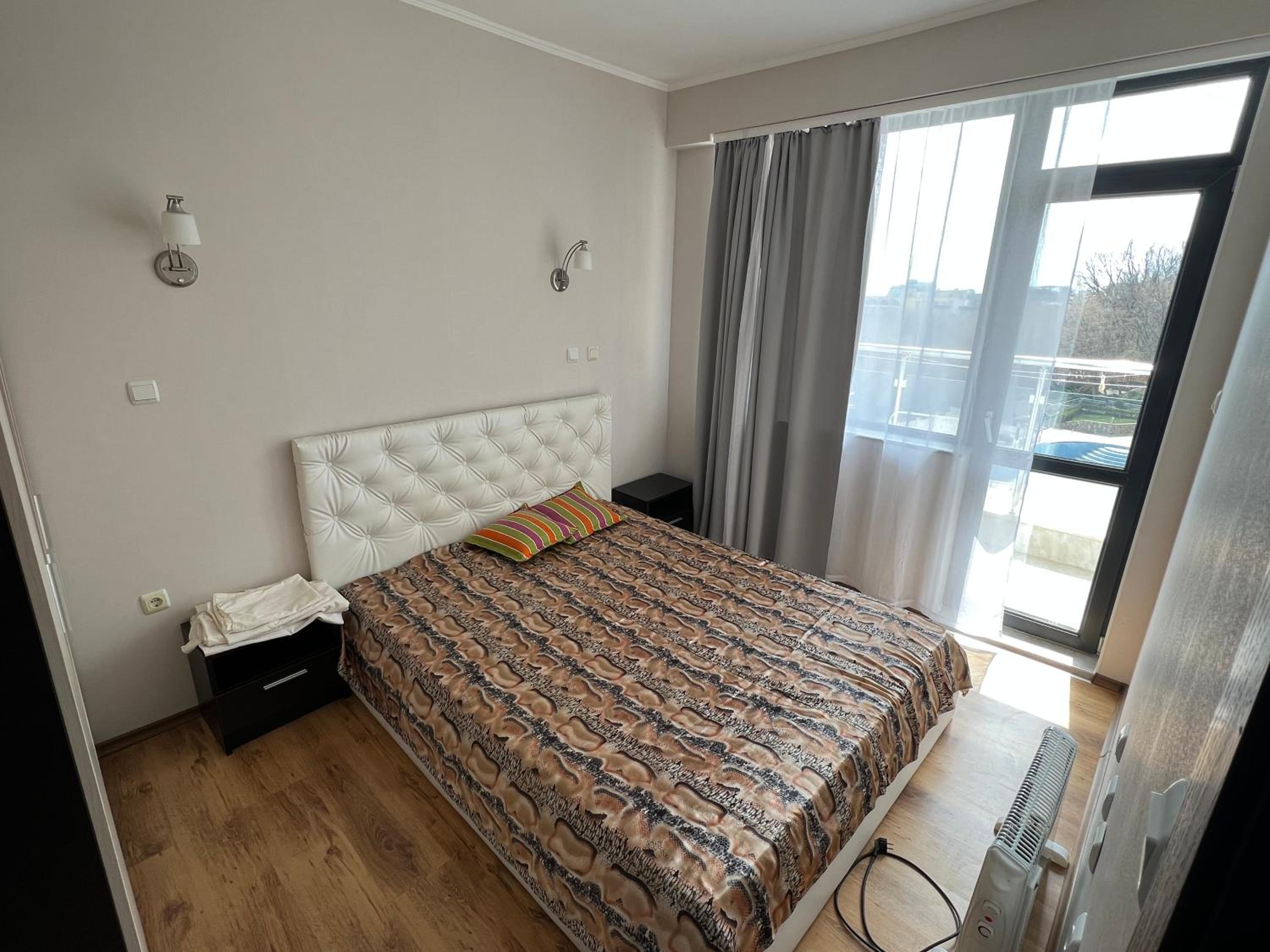 Dilov Apartments in Yalta Golden Sands