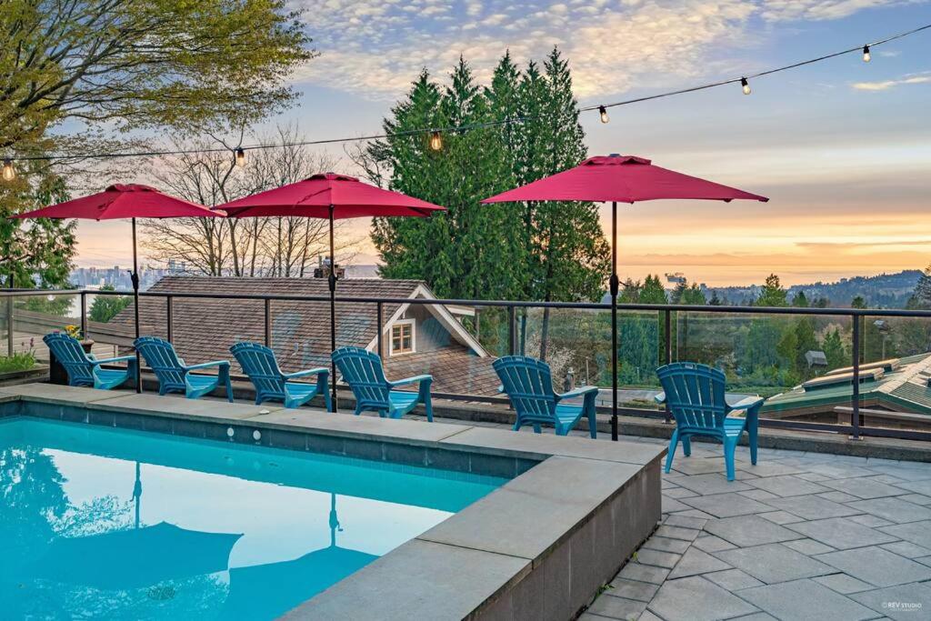 The Lions Self Contained Suite, Shared Pool, Hot Tub, Views