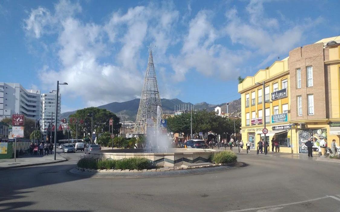 Apt céntrico con vistas y piscinas