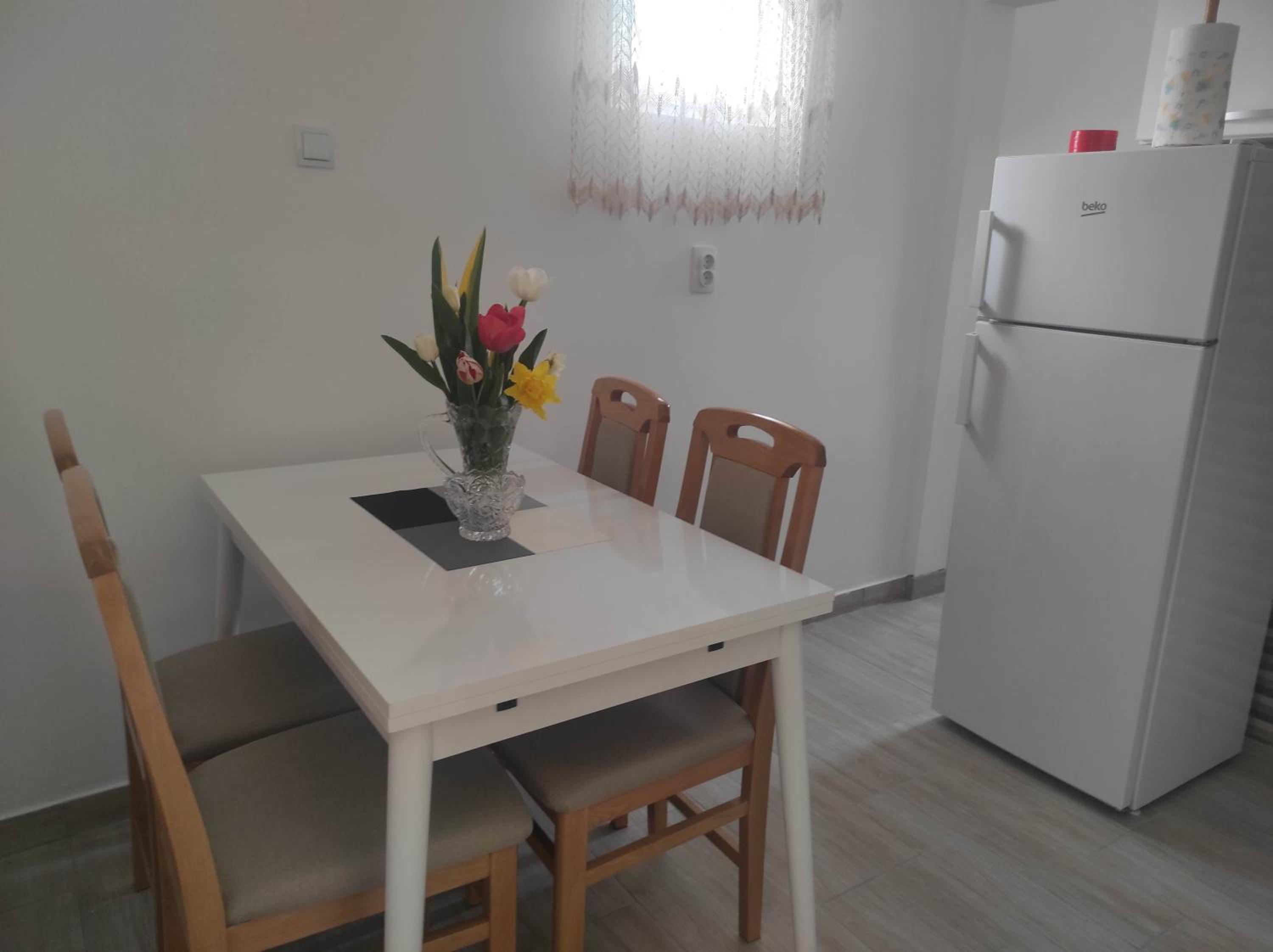 Andrea Airport Apartments